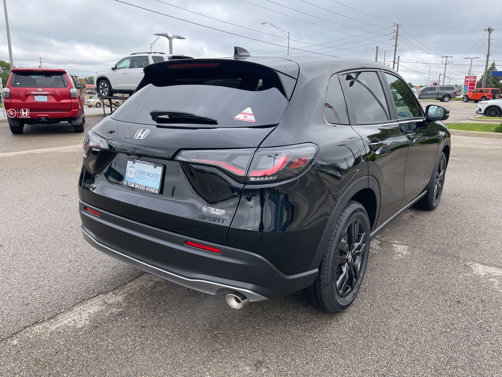 View vehicle photo 5