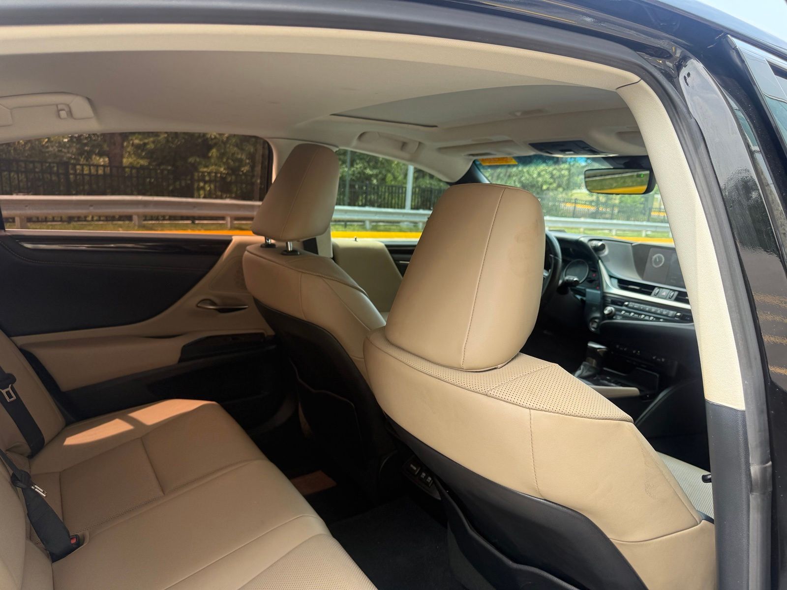 Used 2021 Black Lexus 250 image 30