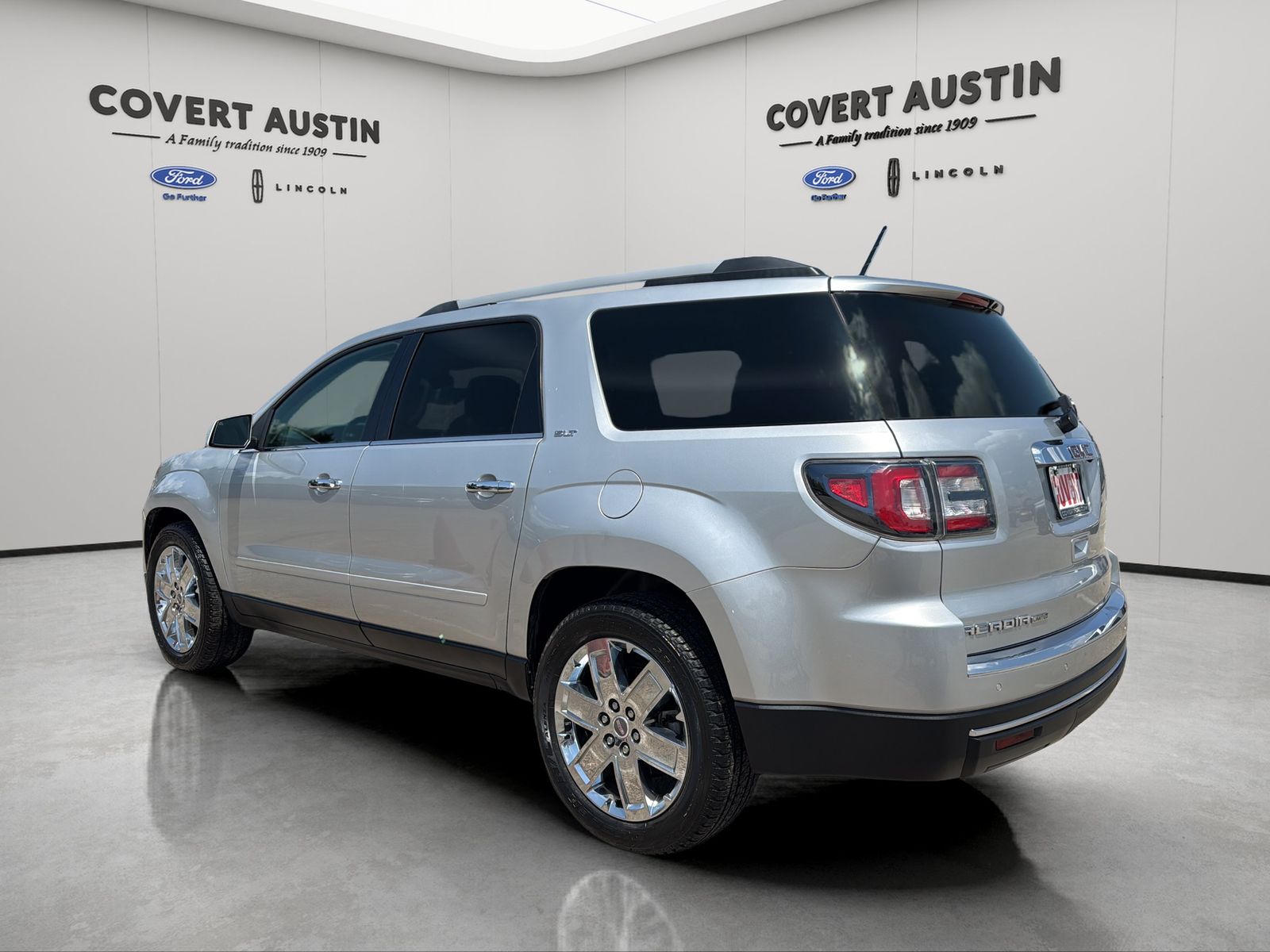Used 2017 Silver GMC Limited image 3