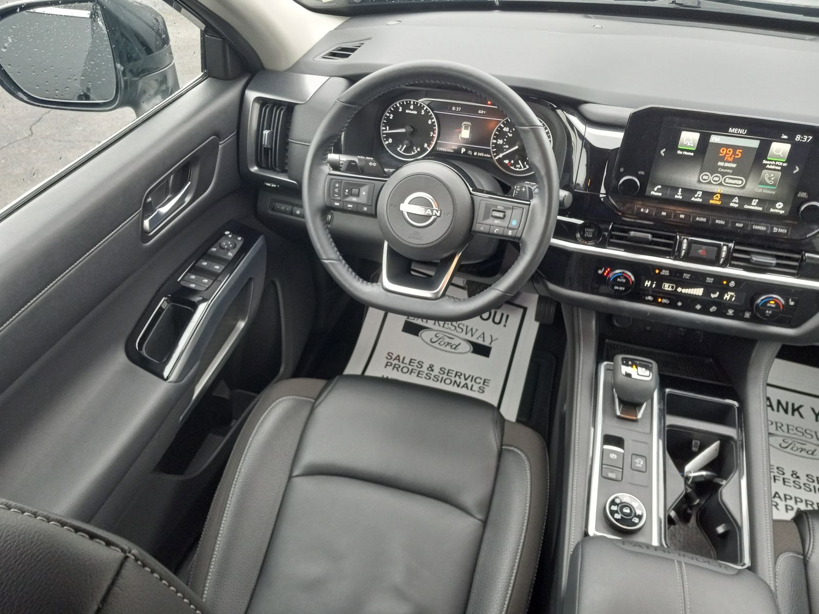 2025 Nissan Pathfinder image 16
