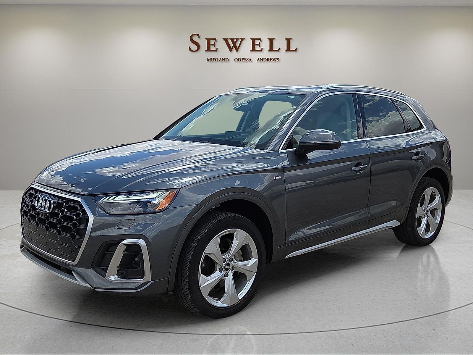 2023 Audi Q5 45 S line Prestige