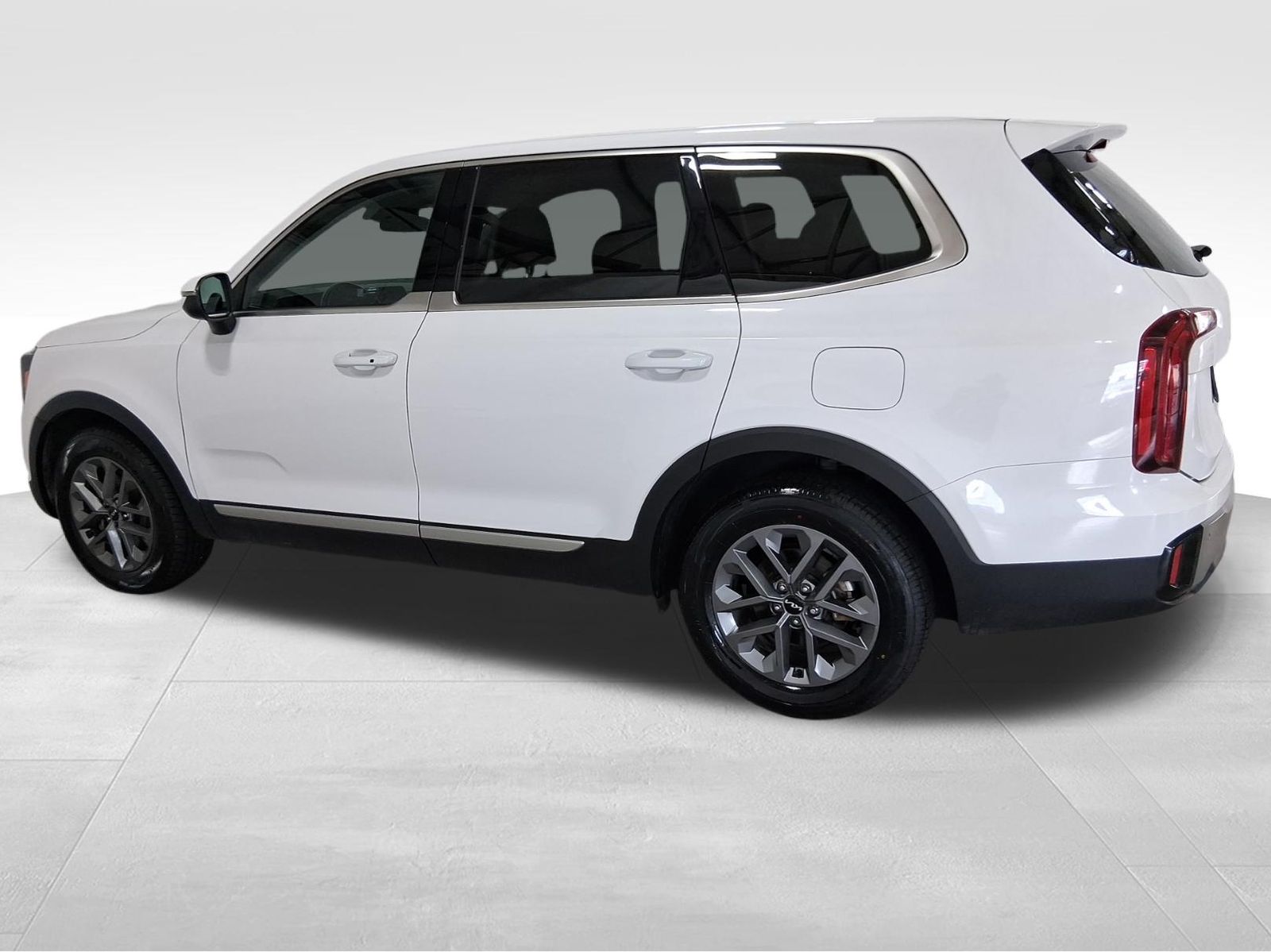 Used Car 2025 Kia Telluride  Lx For Sale Under $35,000 In Austin, Texas
