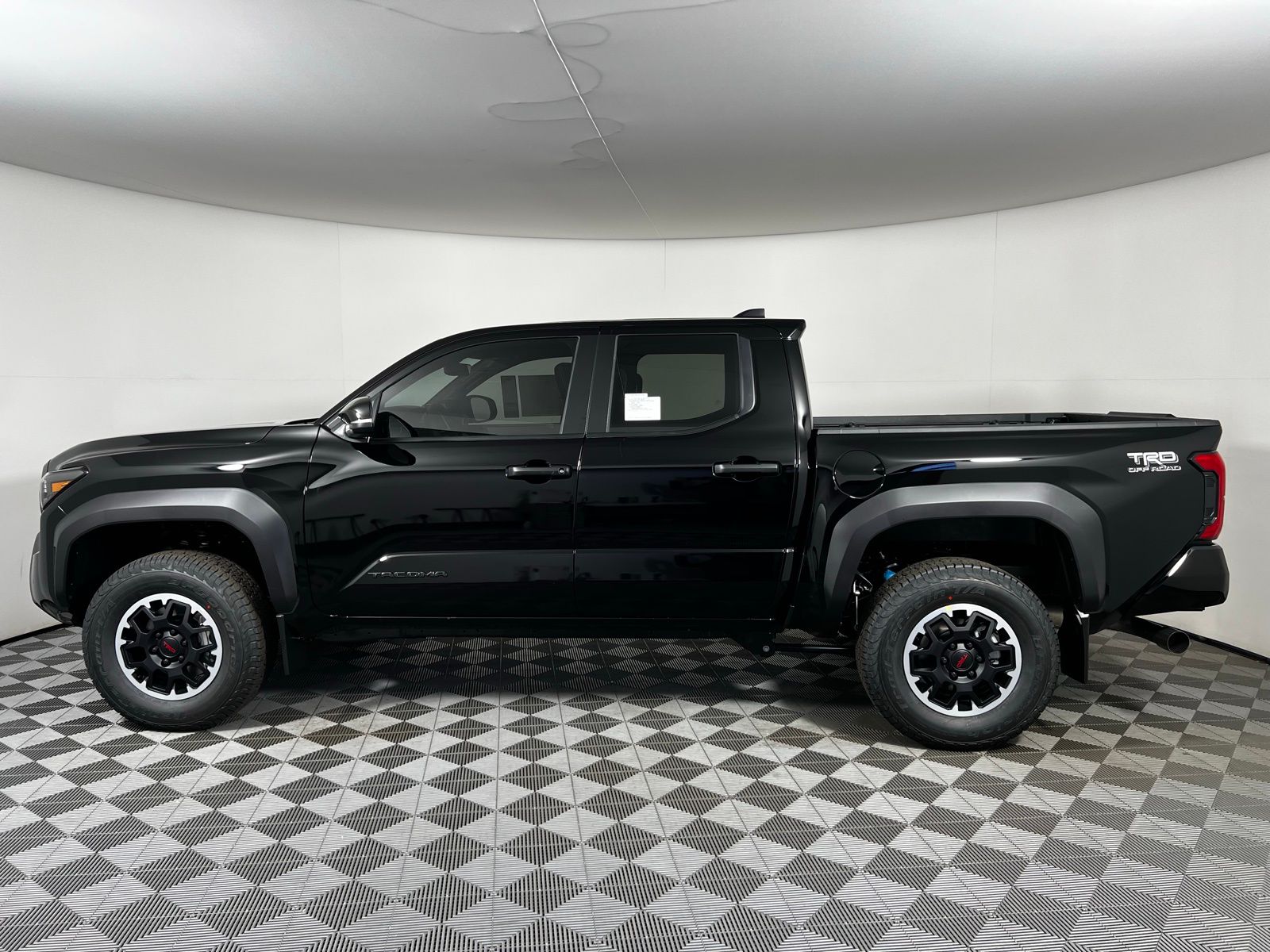 Thumbnail: 2025 Toyota Tacoma - 8
