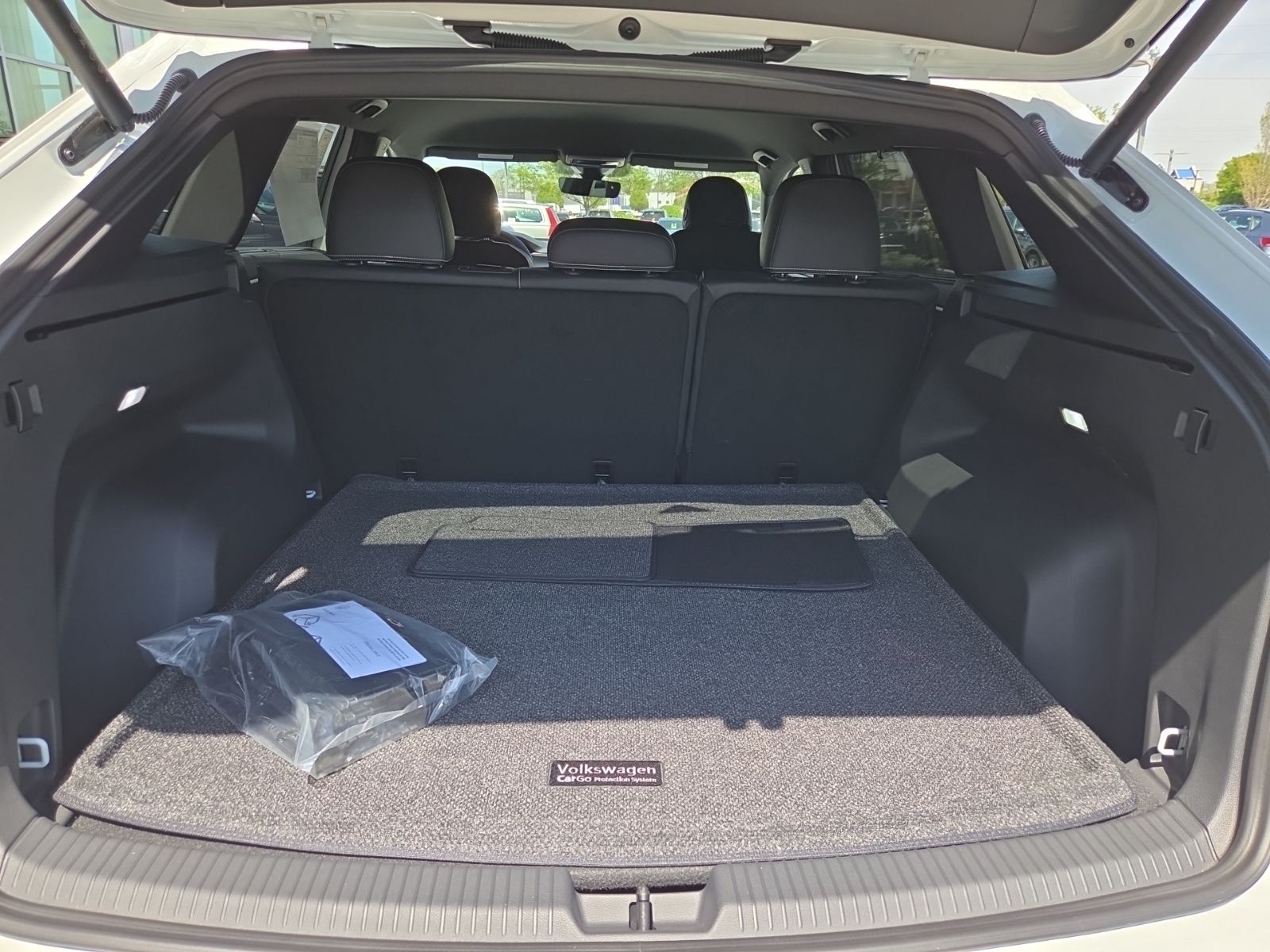 new 2026 Volkswagen Atlas Cross Sport car, priced at $43,906