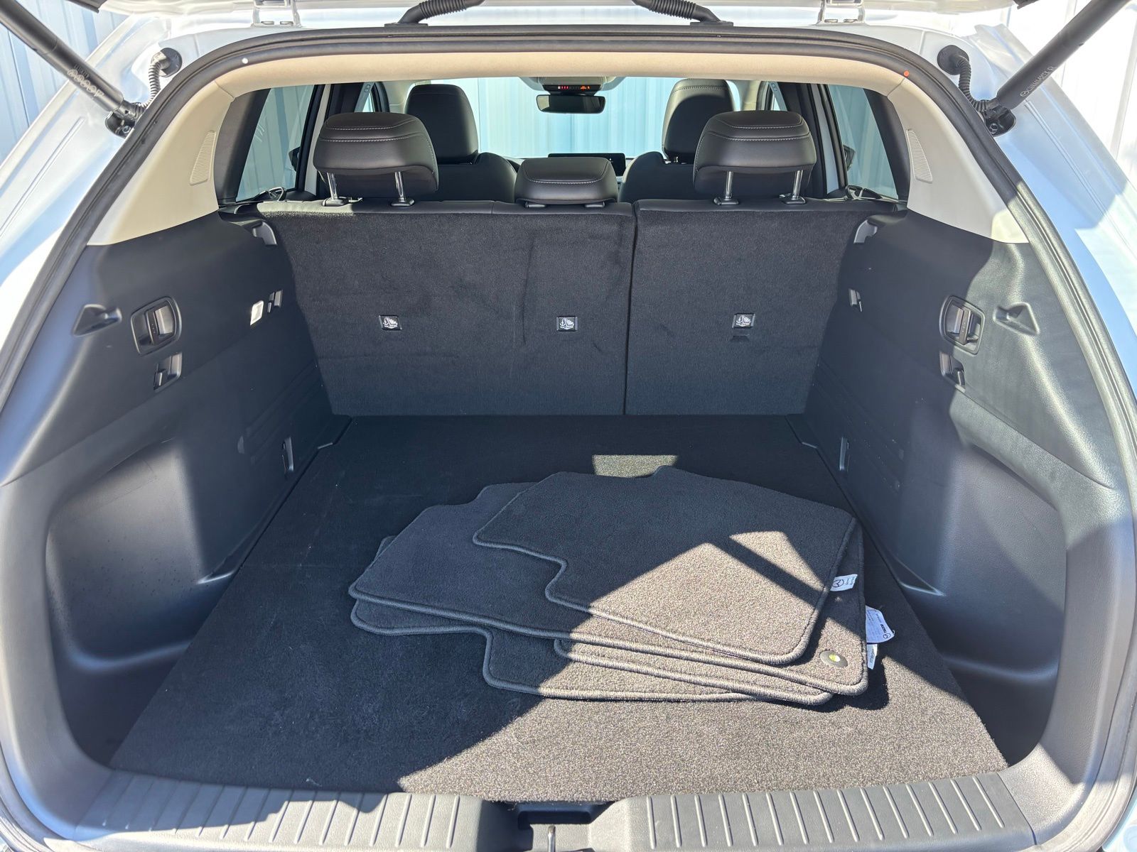 Used Car 2025 Mazda Cx-50  Utility 2.5 S Premium Plus Package All Wheel Drive For Sale Under $35,000 In Austin, Texas