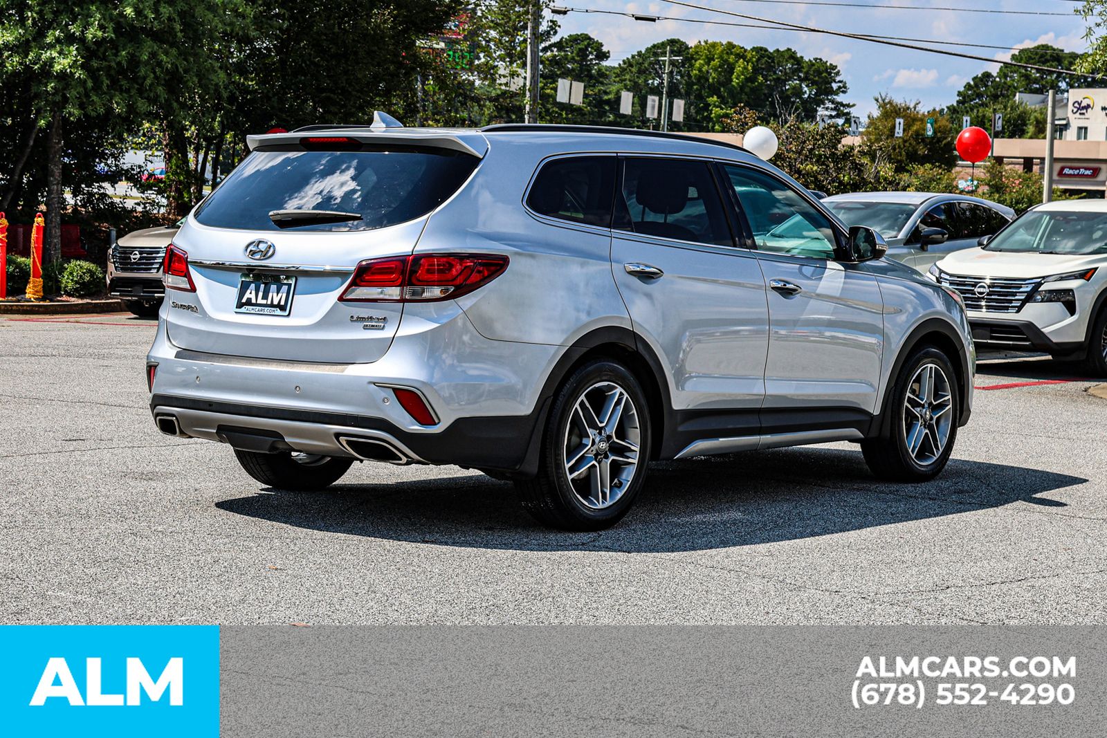 2017 Hyundai Santa Fe Limited Ultimate photo 3