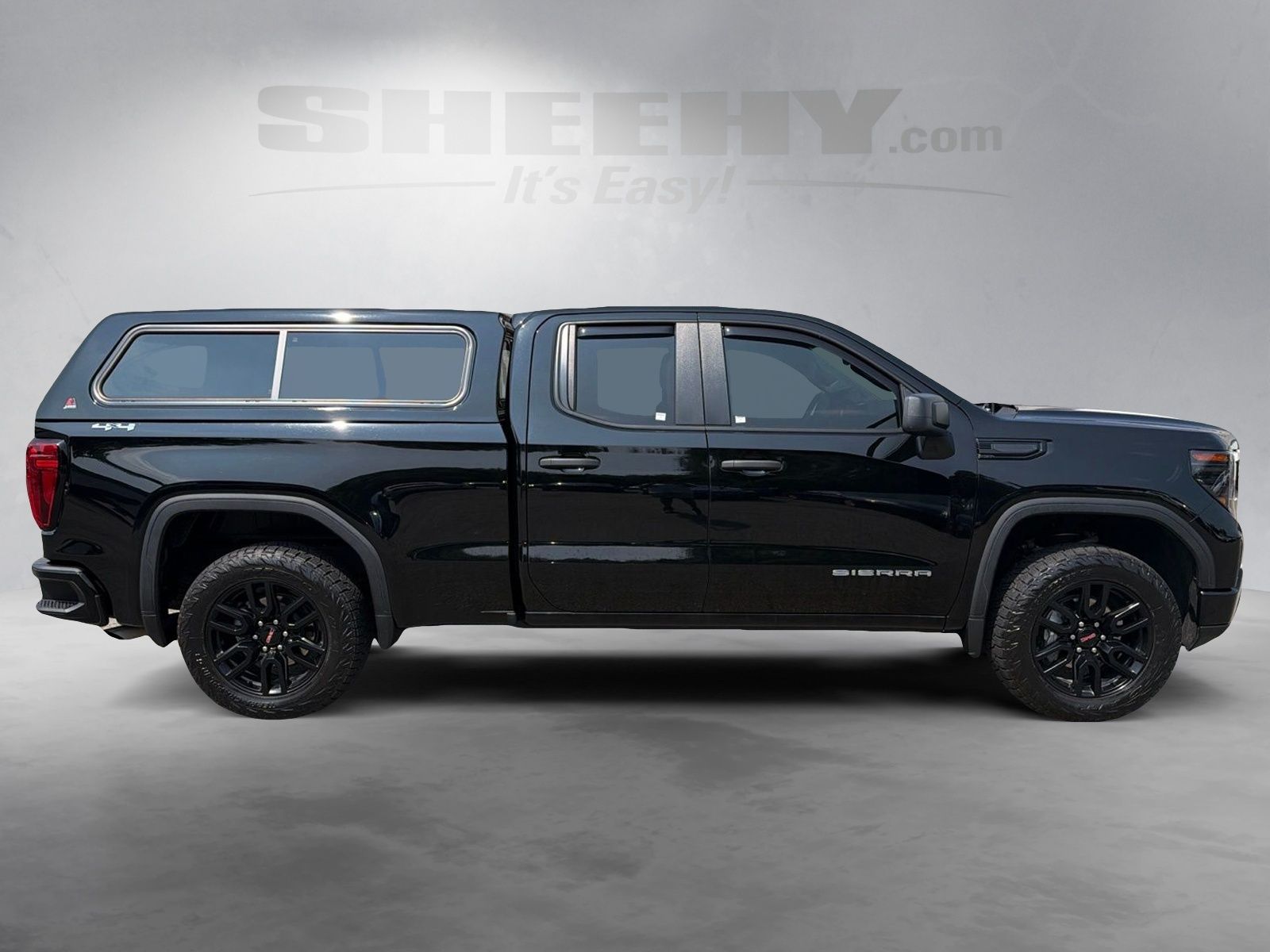 Used 2024 Onyx Black GMC Pro image 10