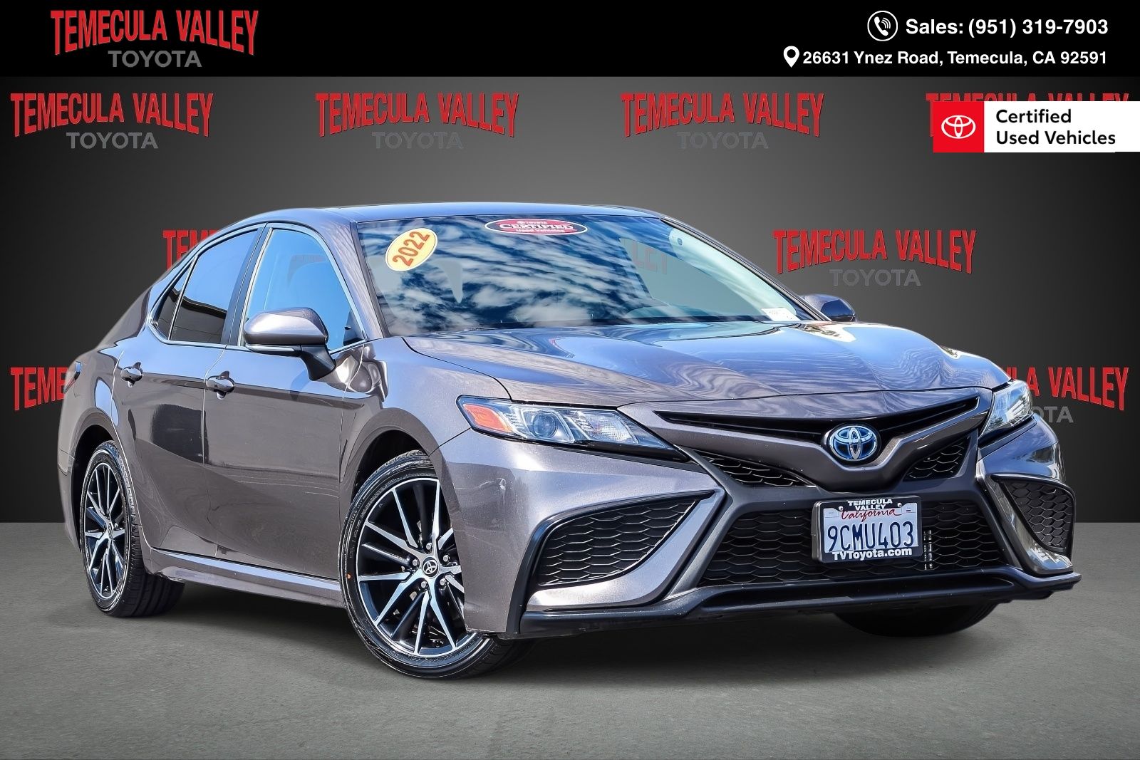 2022 Toyota Camry Hybrid SE