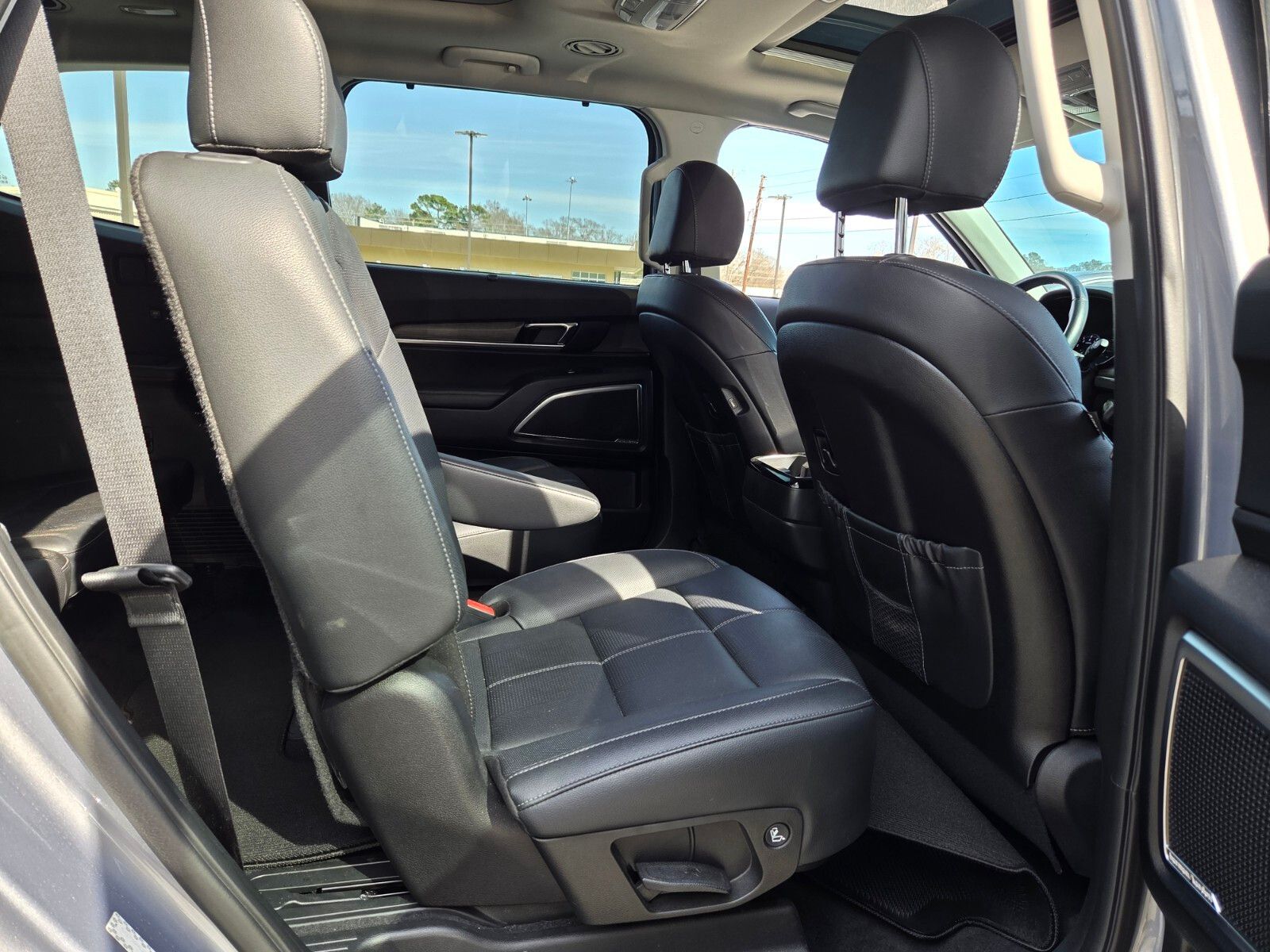 Used 2021 Silver Kia SX image 15
