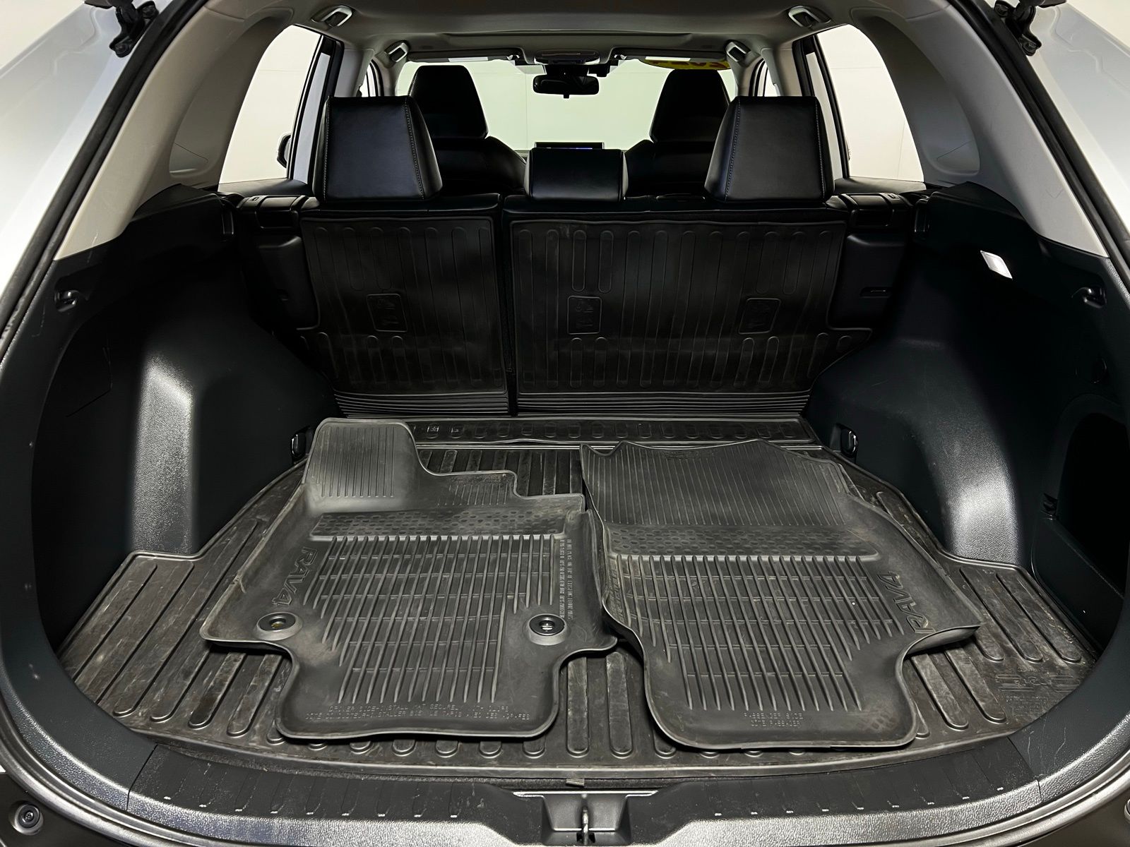 Thumbnail: 2024 Toyota RAV4 - 28