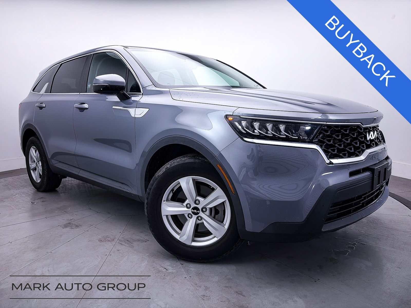 2022 Kia Sorento LX