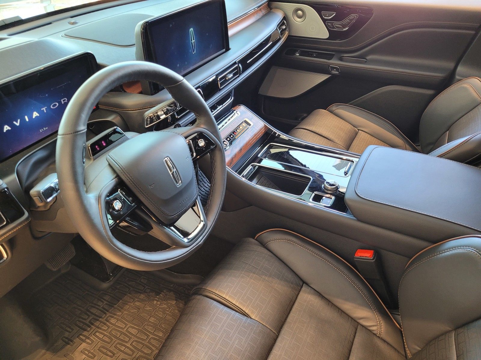 New 2026 White Lincoln Black Label image 11