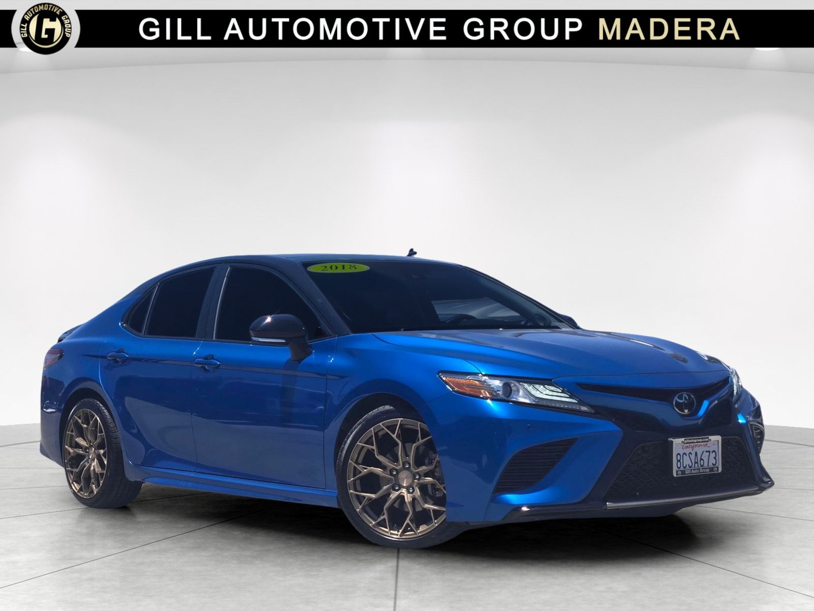 Midnight Black Metallic 2018 Toyota Camry Sedan Front-Wheel Drive 8-Speed Automatic