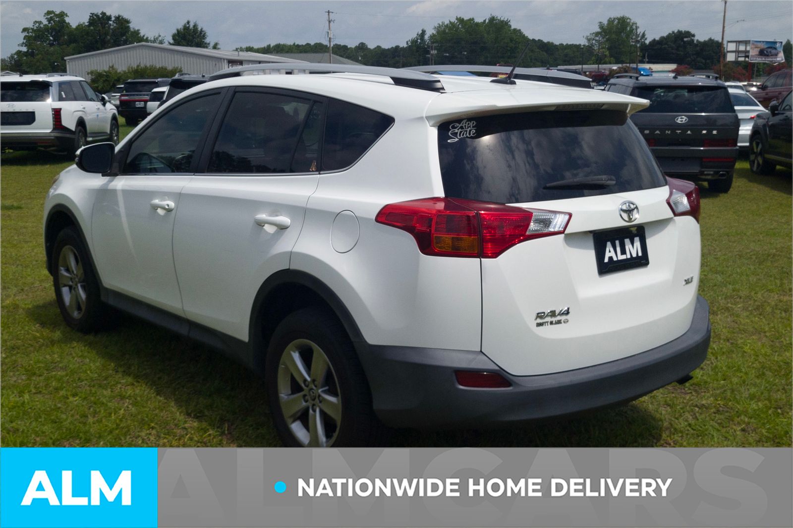 Used 2015 Super White Toyota XLE image 5