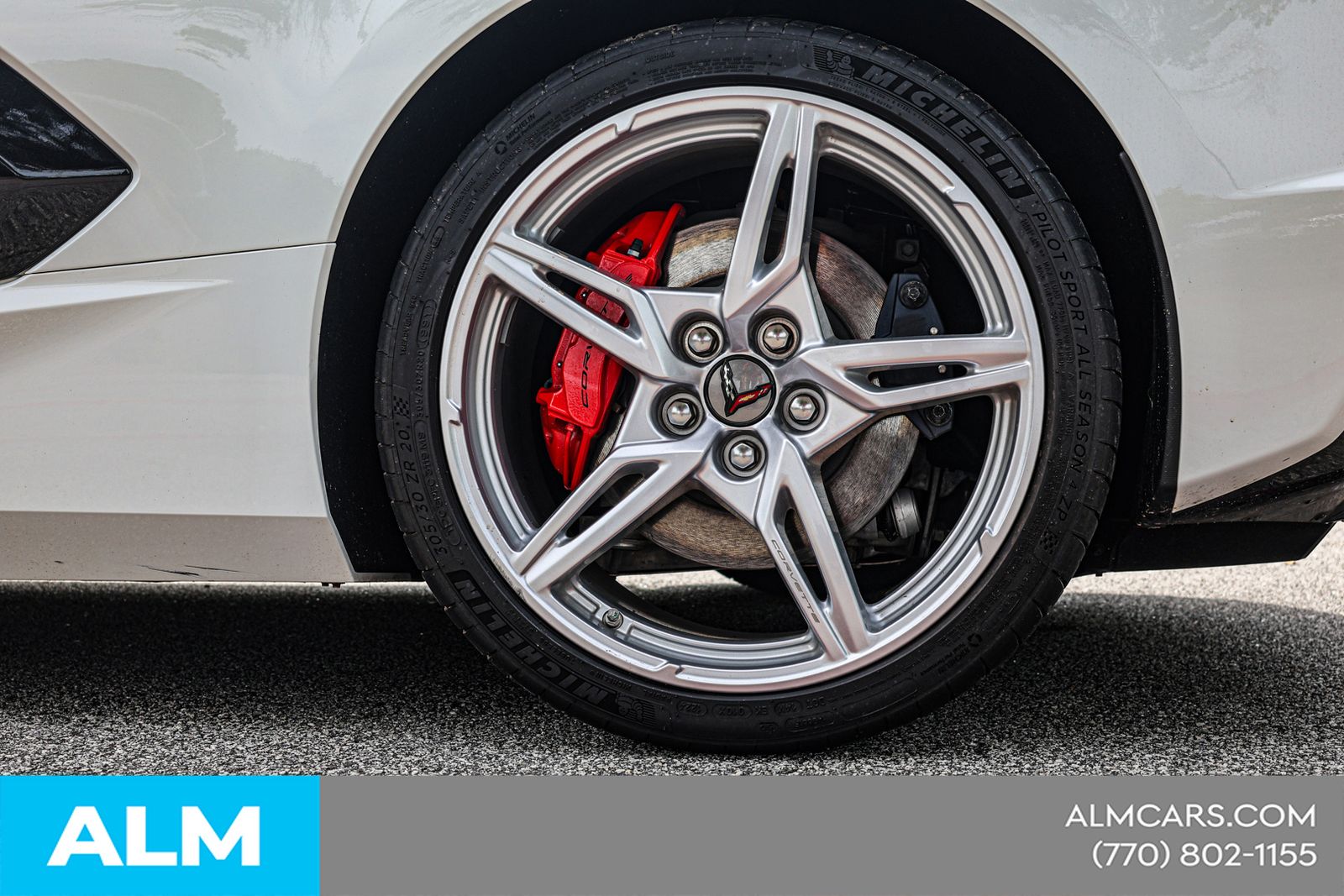 Used 2024 White Chevrolet Stingray image 17