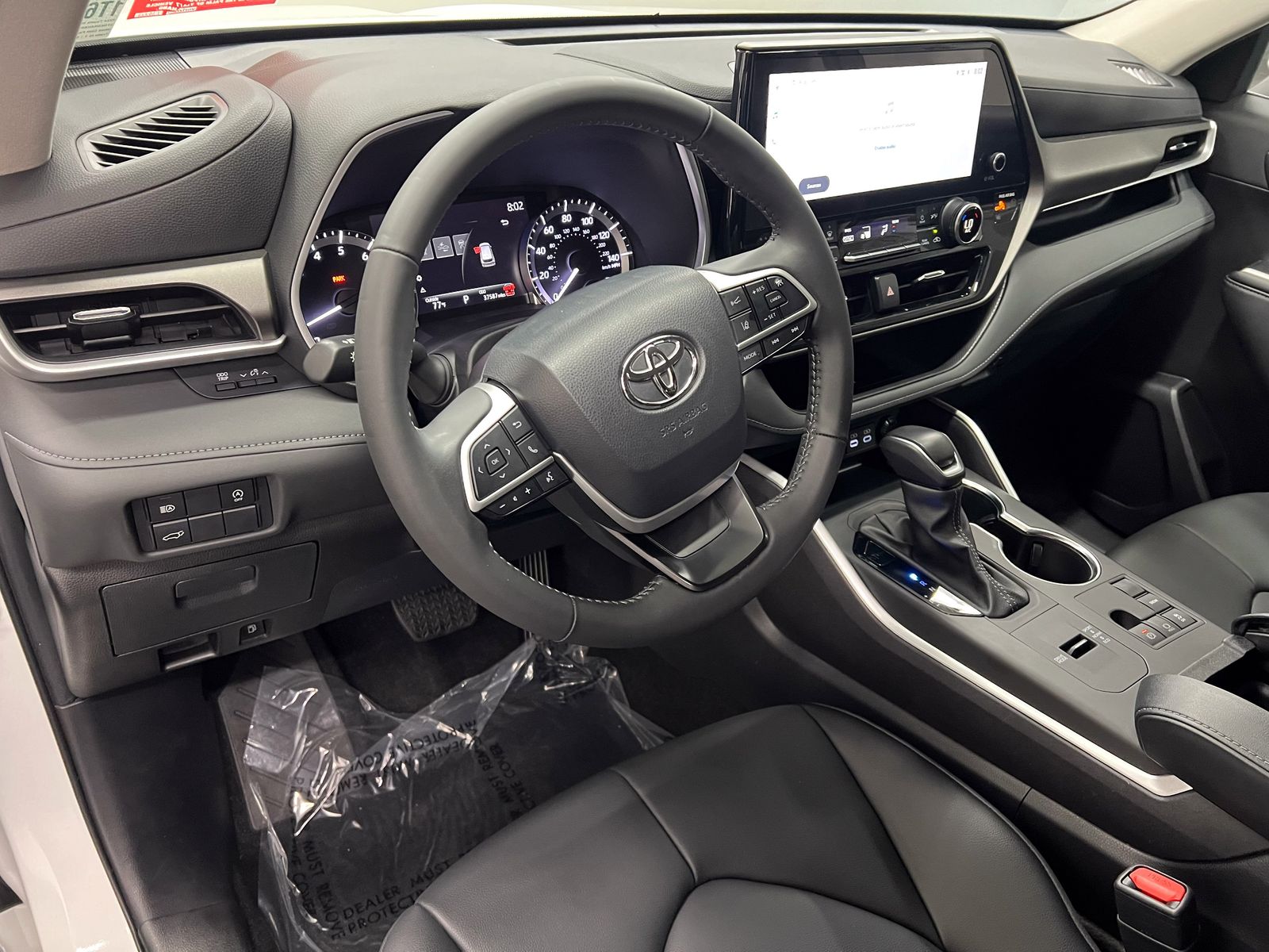 used 2024 Toyota Highlander car, priced at $38,996