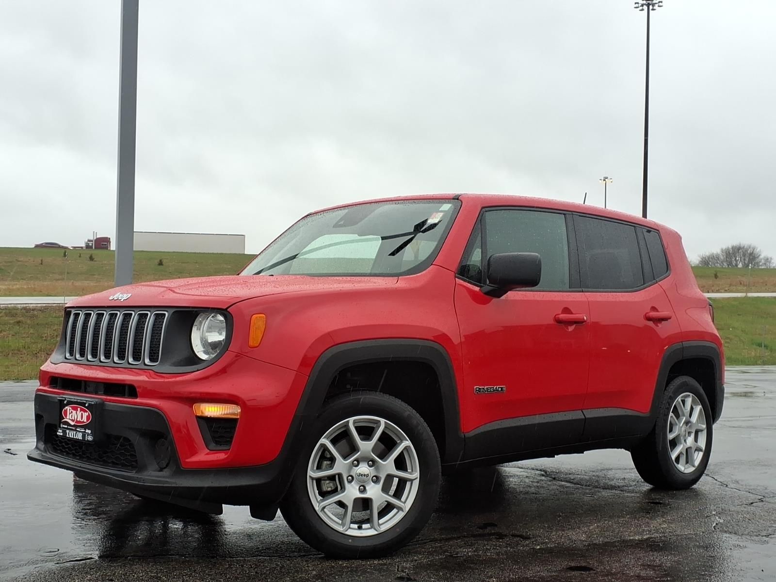 View vehicle photo 3