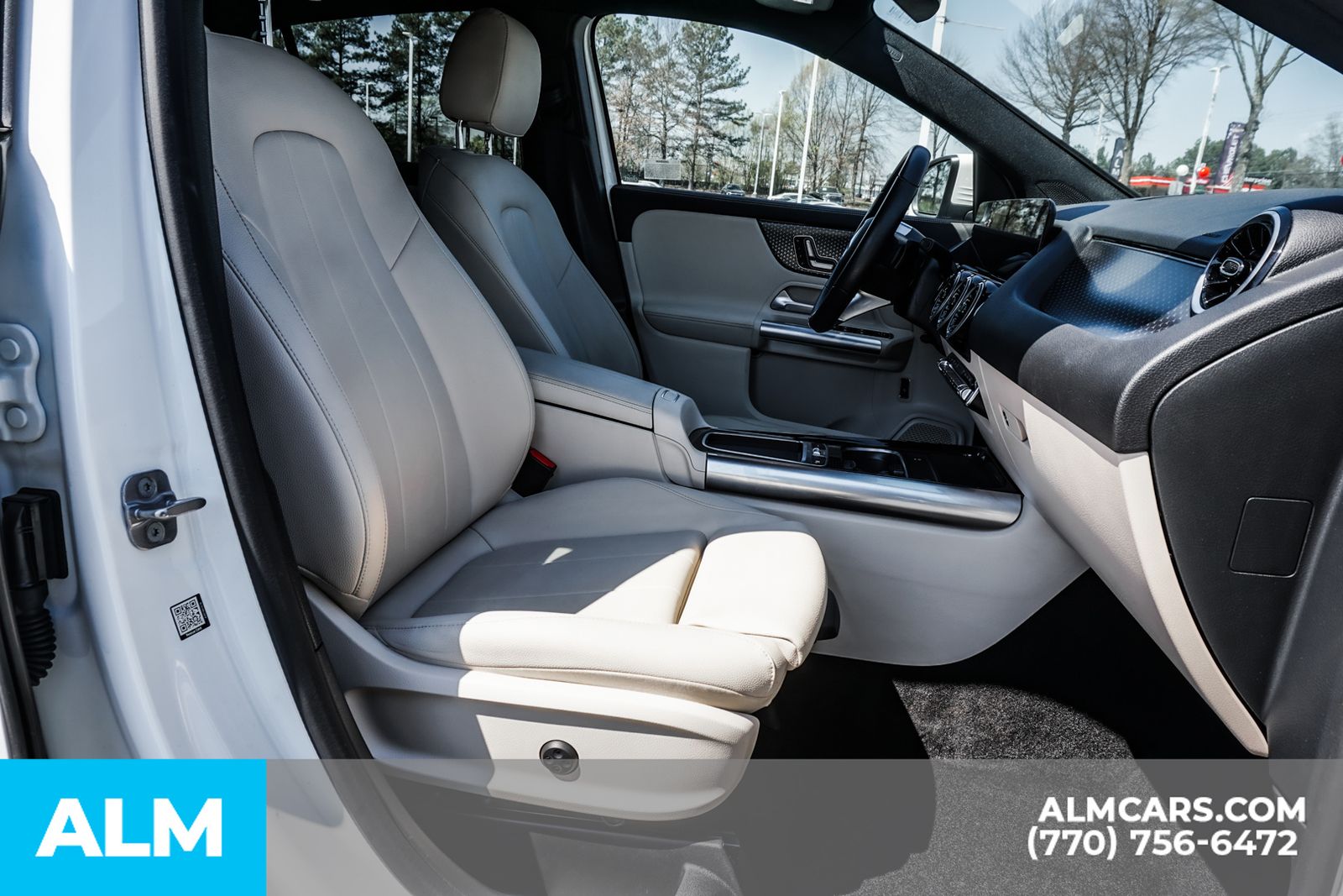 Used 2025 White Mercedes-Benz GLA 250 image 24