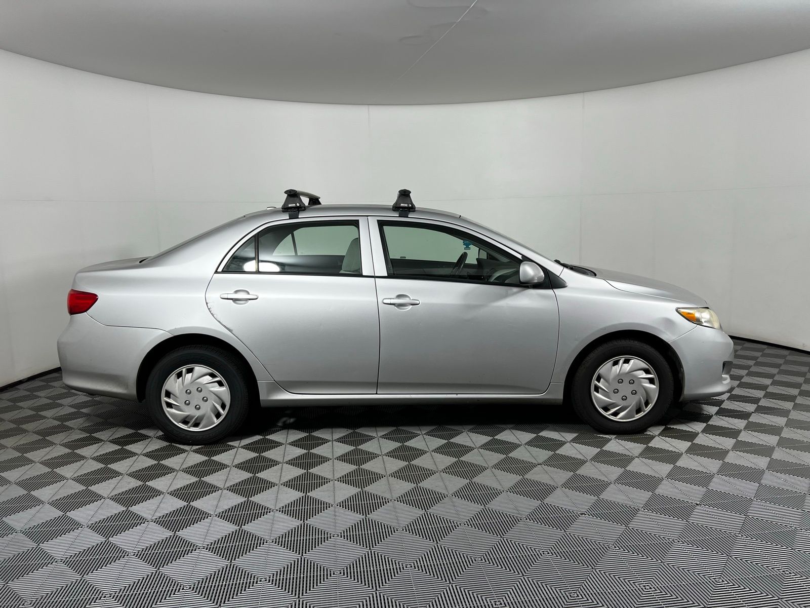 2010 Toyota Corolla LE 4