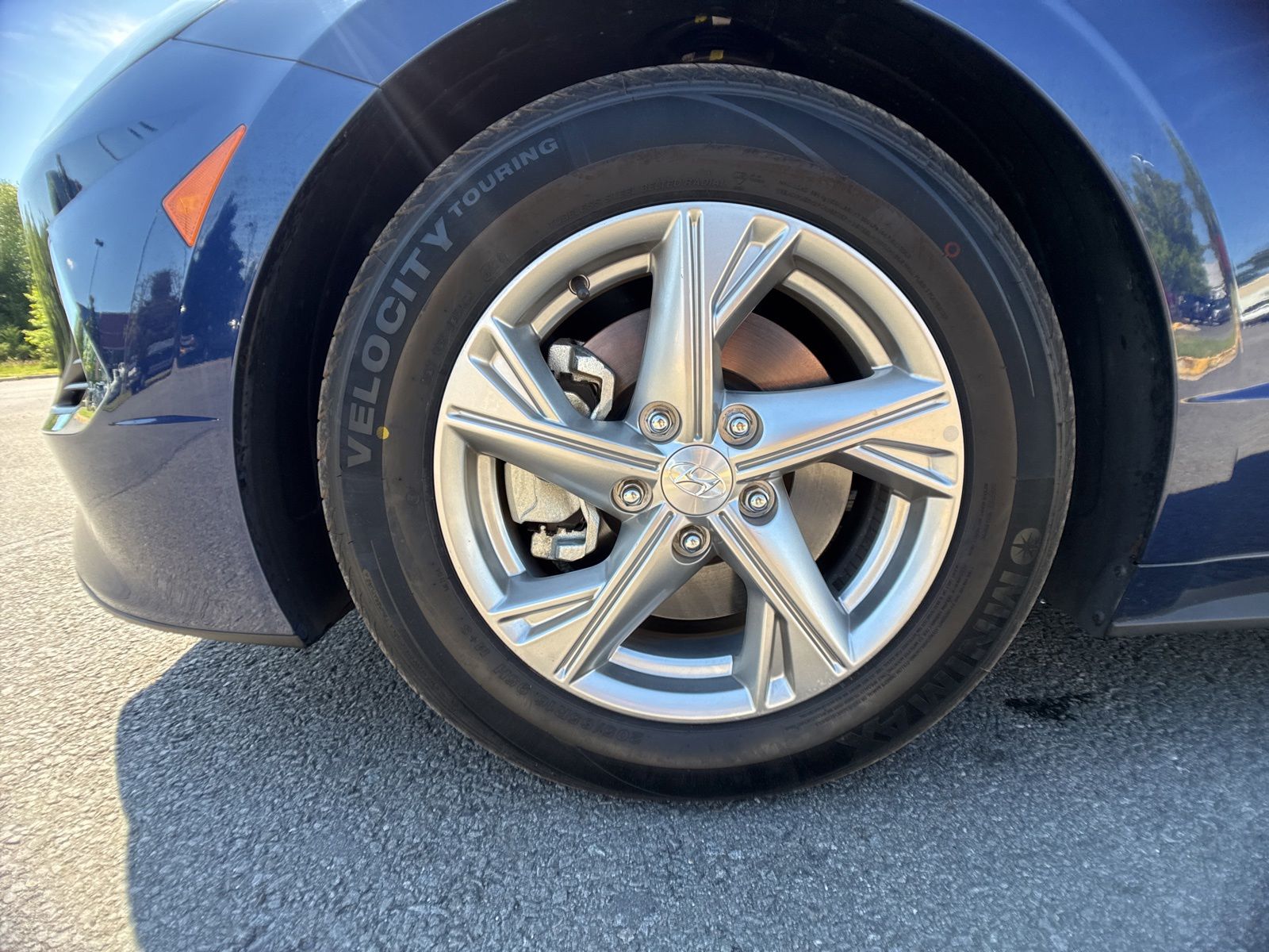 Used 2021 Blue Hyundai SE image 26