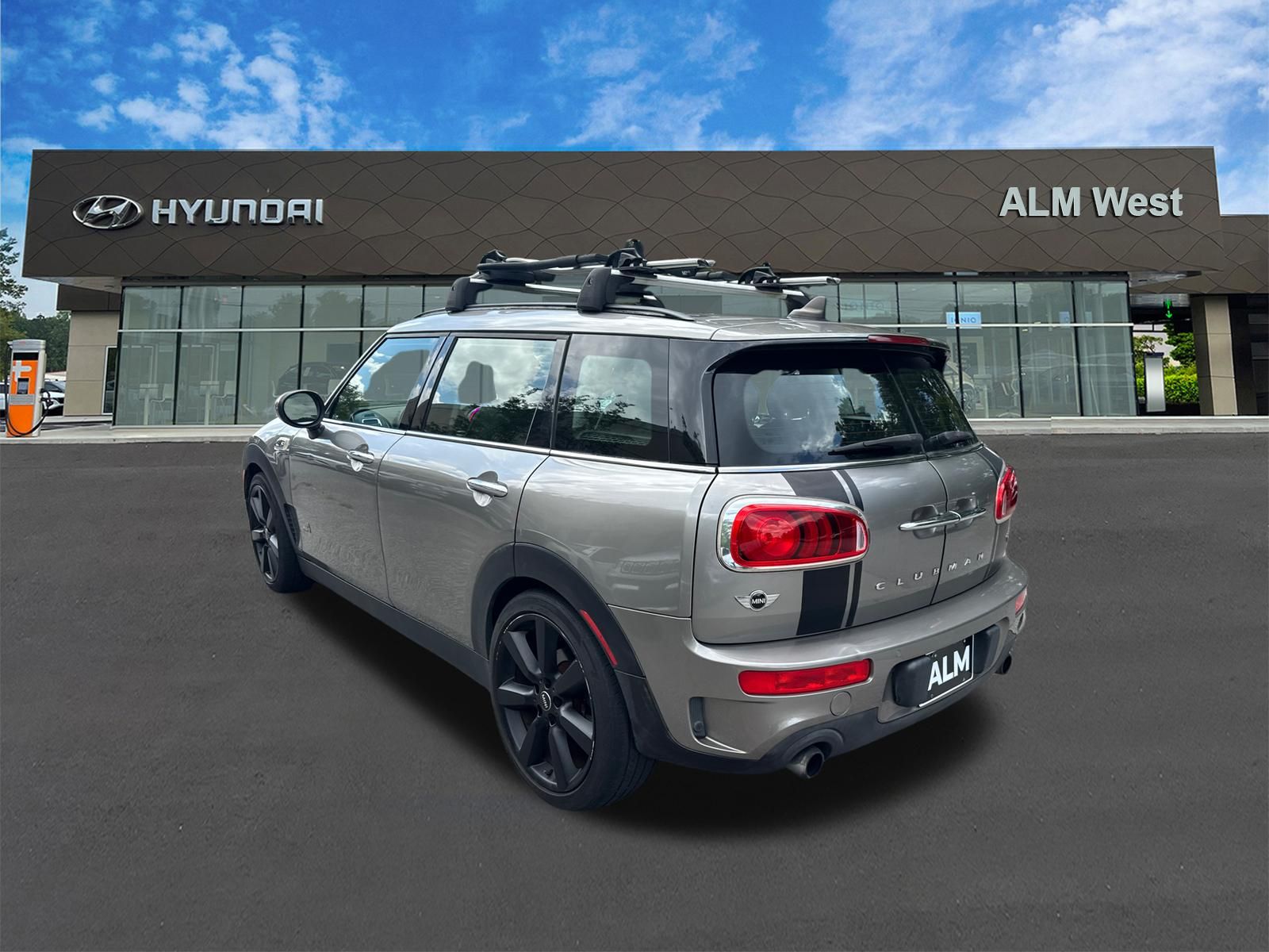 Used 2017 Silver MINI Clubman image 7