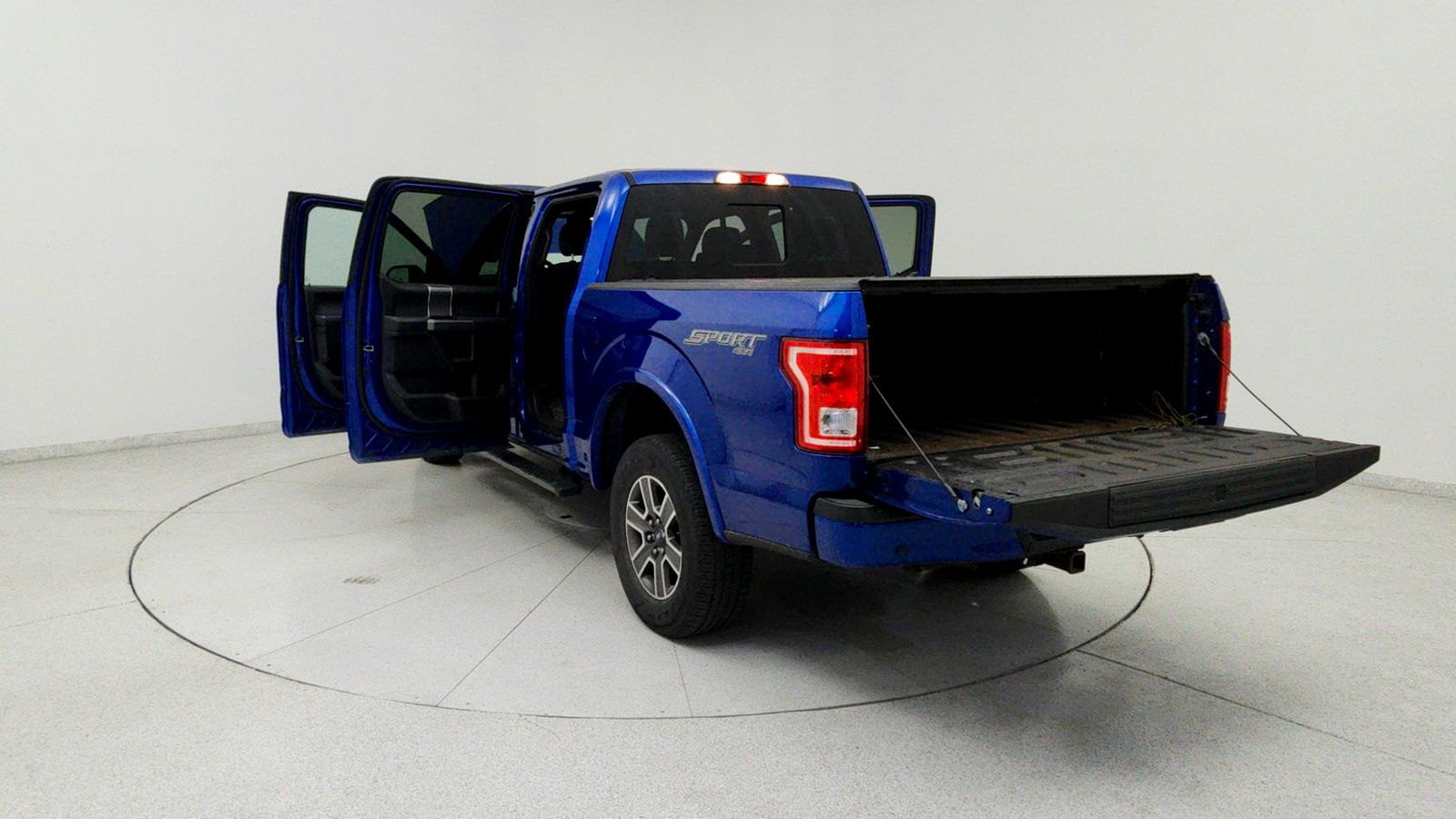 Used 2017 Lightning Blue Ford XLT image 19