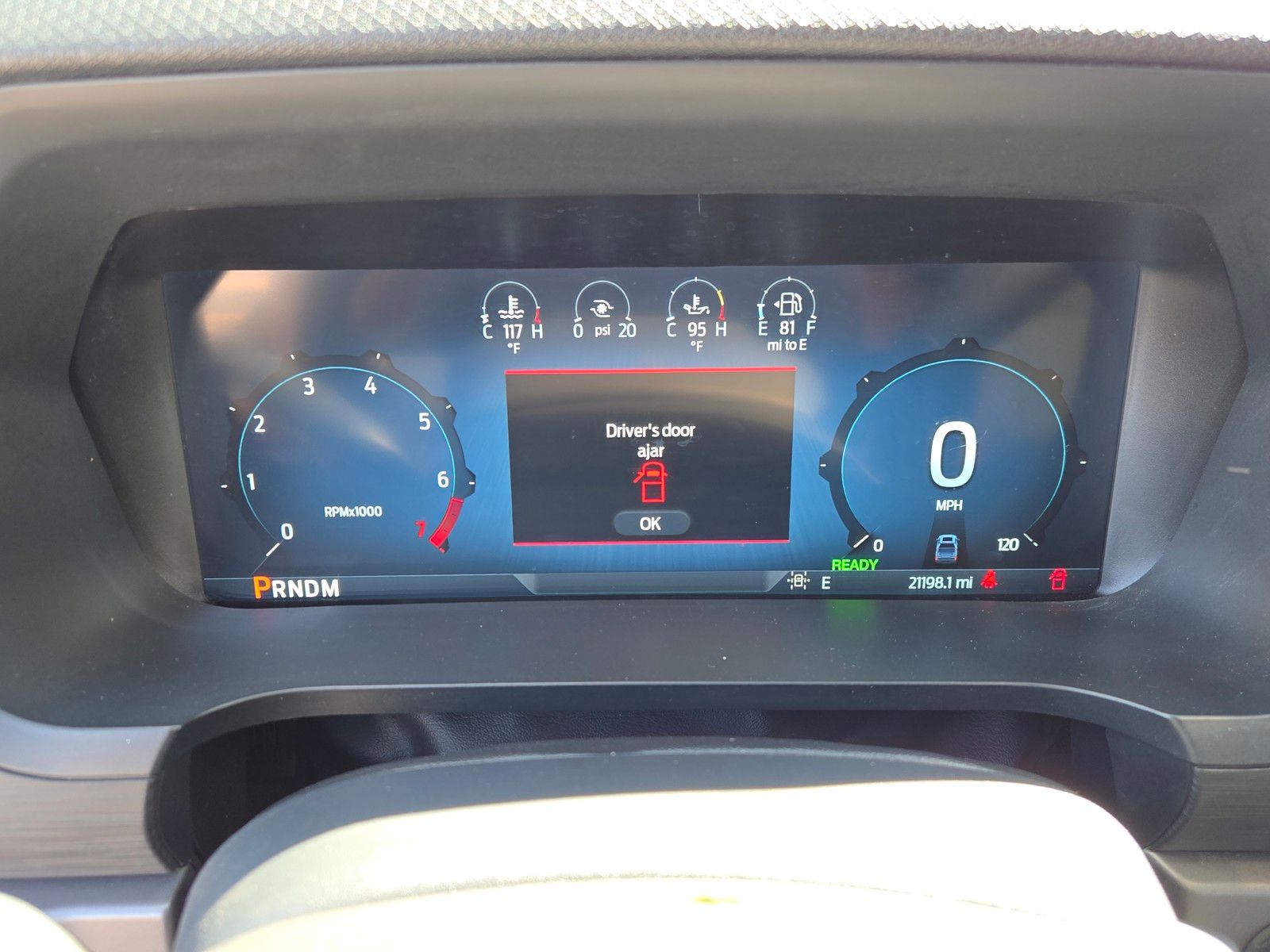 Used 2025 Red Ford XLT image 12