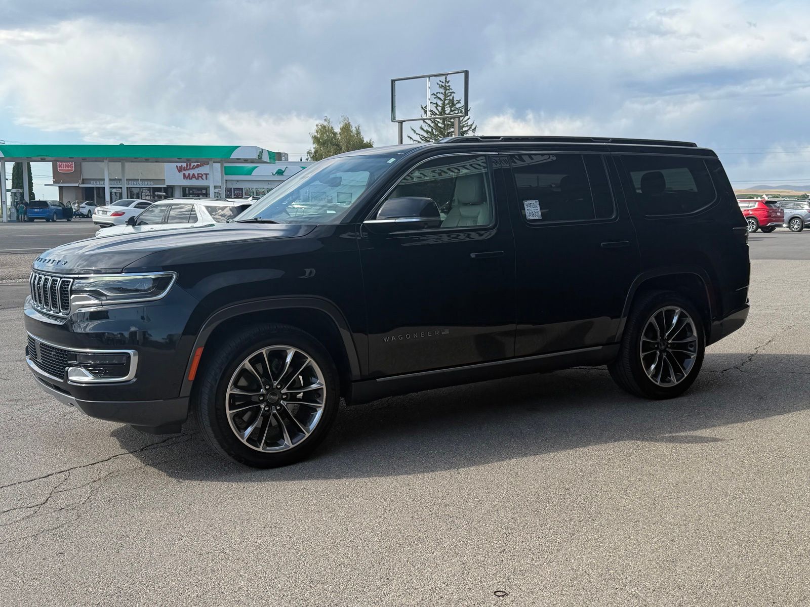 View vehicle photo 6