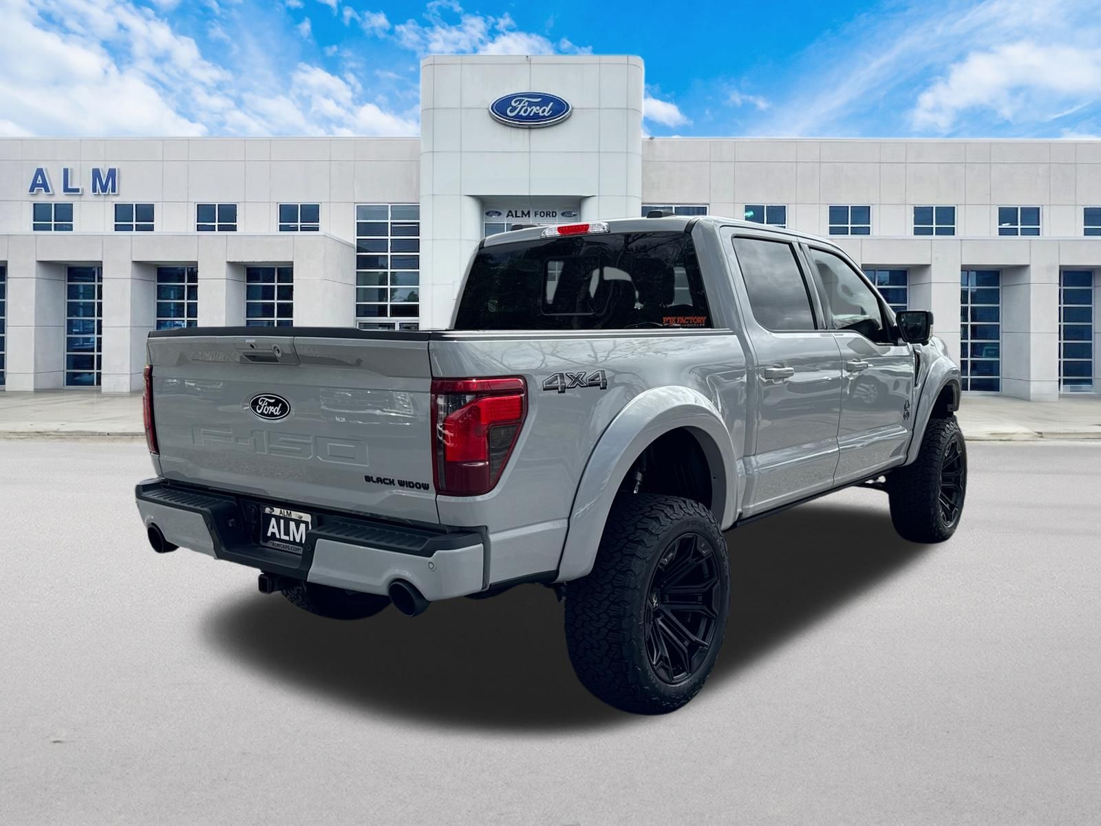 New 2026 Avalanche Ford XLT image 6