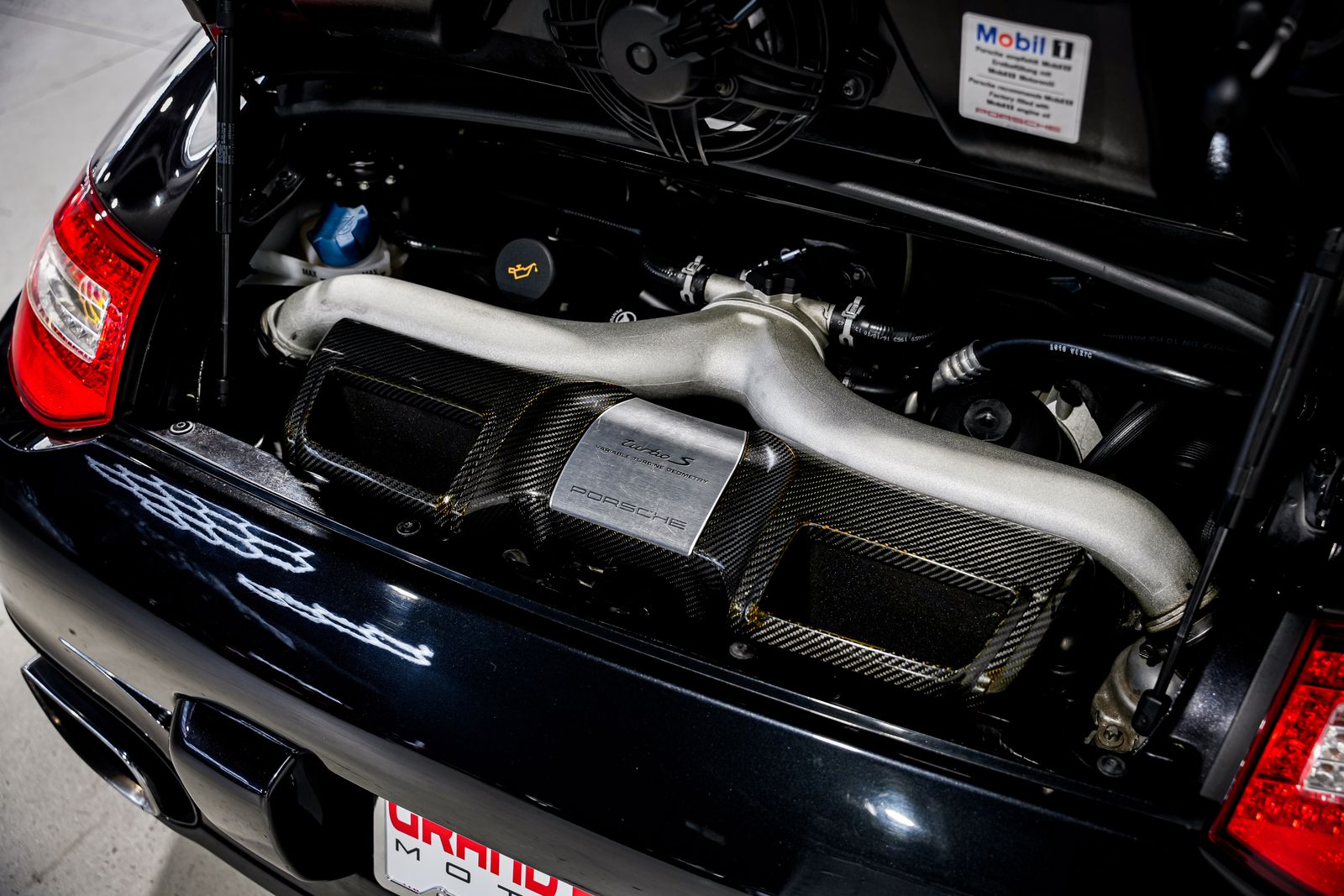 2011 Porsche 911 Turbo S — photo 46