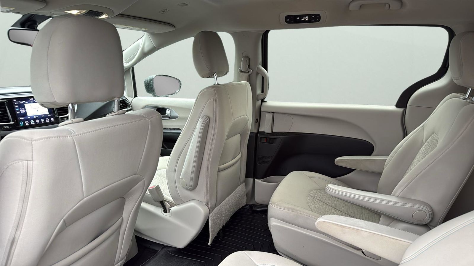 Used Car 2018 Chrysler Pacifica Hybrid  Touring Plus For Sale Under $20,000 In Austin, Texas