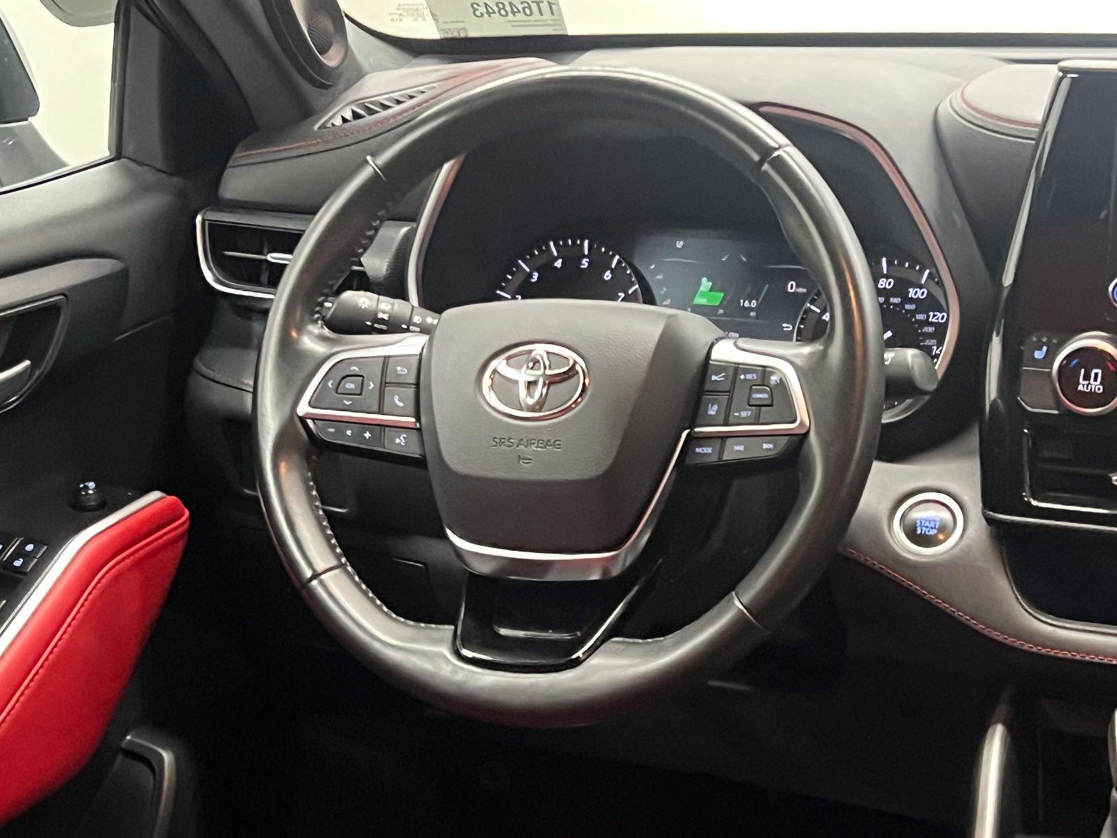 used 2021 Toyota Highlander car, priced at $33,688