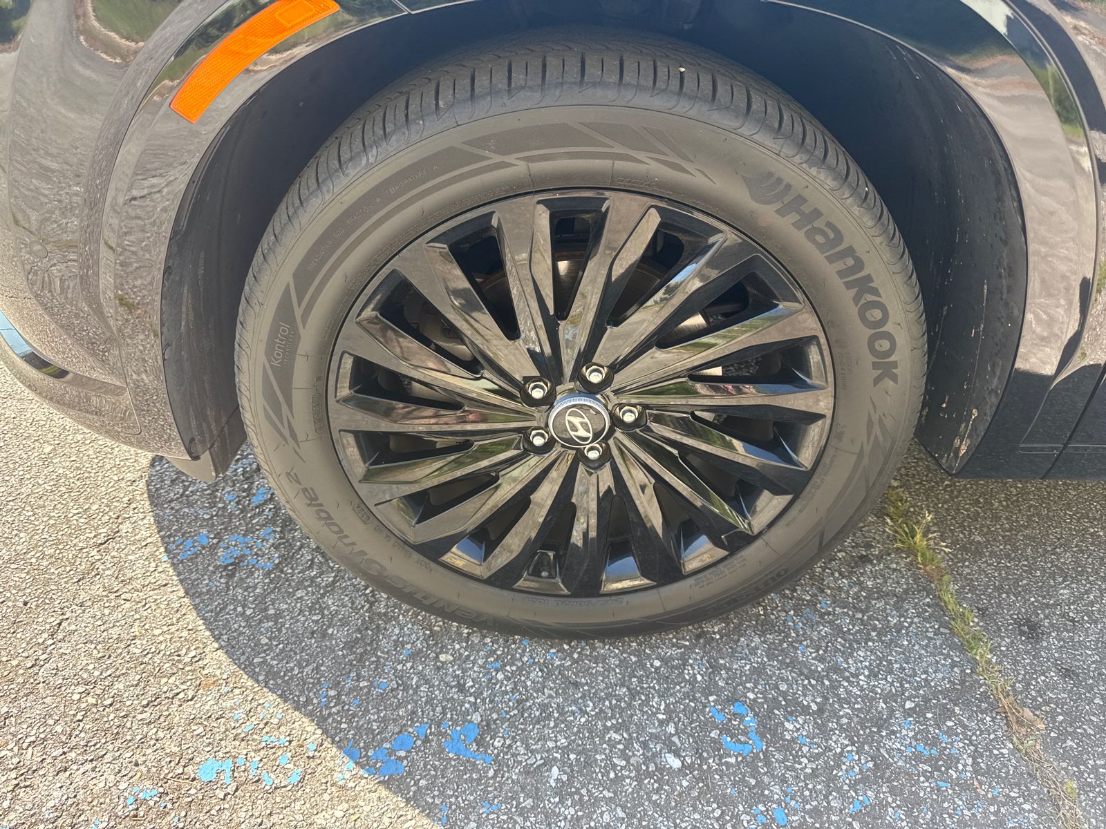 Used 2025 Black Hyundai Calligraphy Night Edition image 11