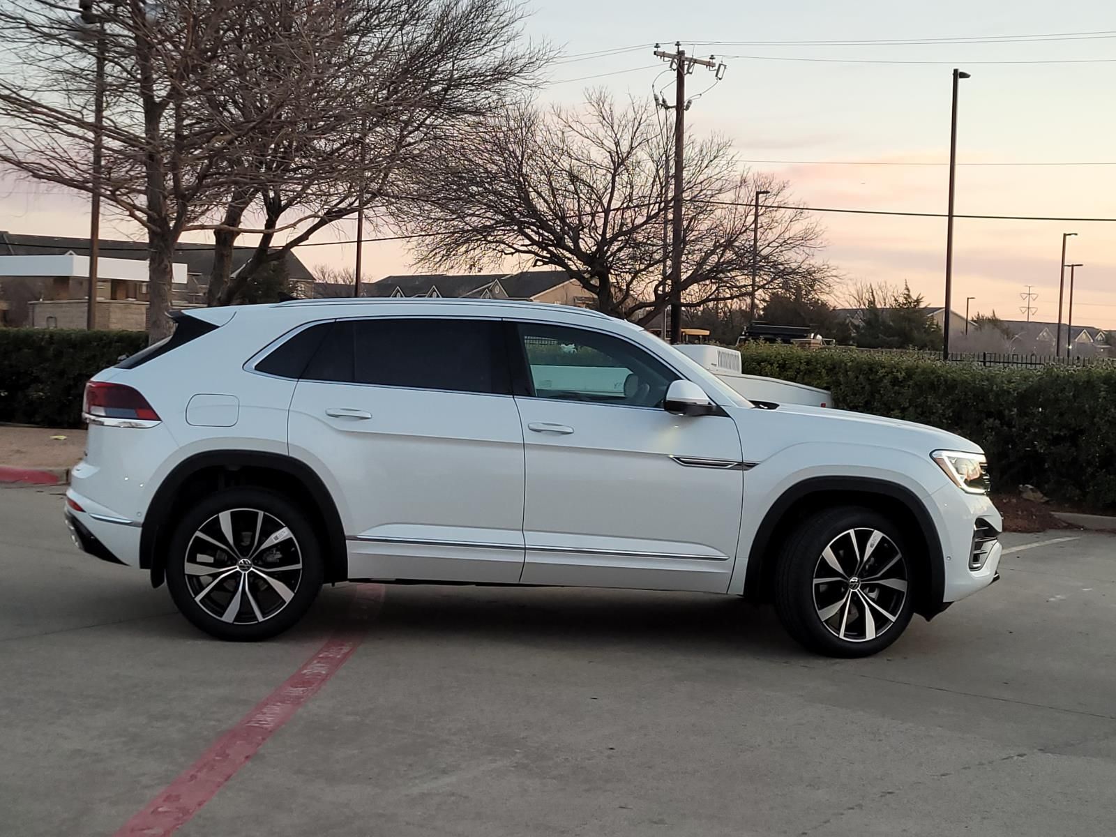 new 2026 Volkswagen Atlas Cross Sport car, priced at $49,474