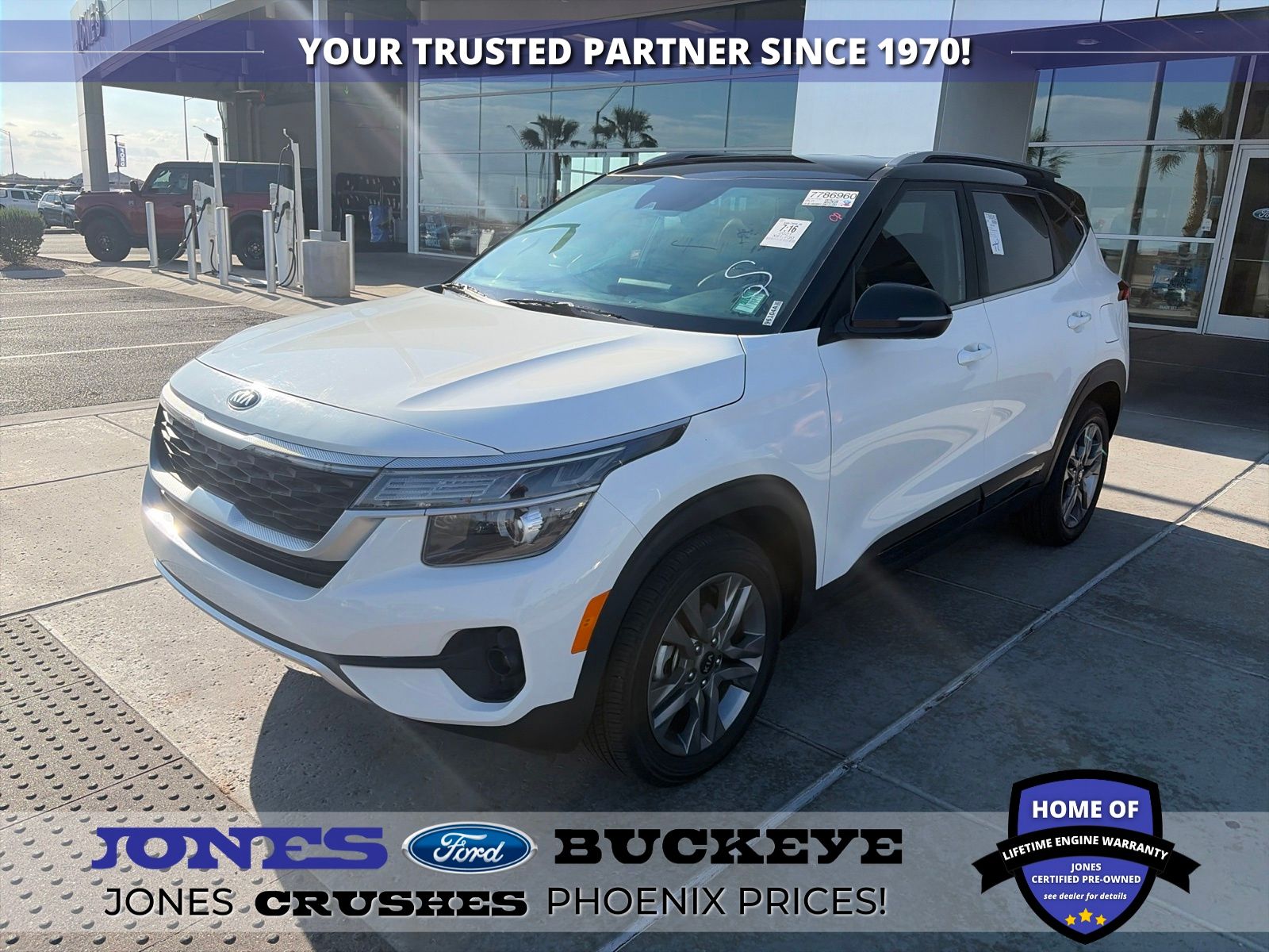White 2021 Kia Seltos SUV / Crossover Front-Wheel Drive Continuously Variable Transmission
