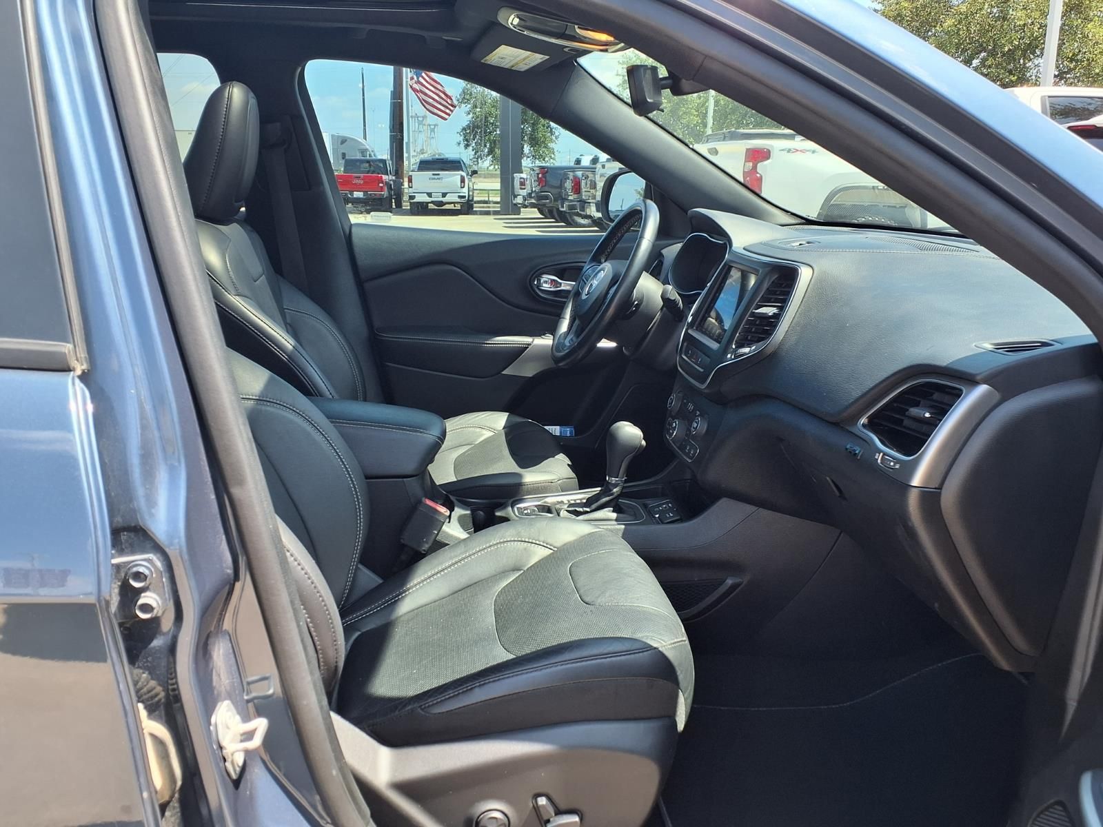 2021 Jeep Cherokee Latitude Lux Blue at Community Toyota