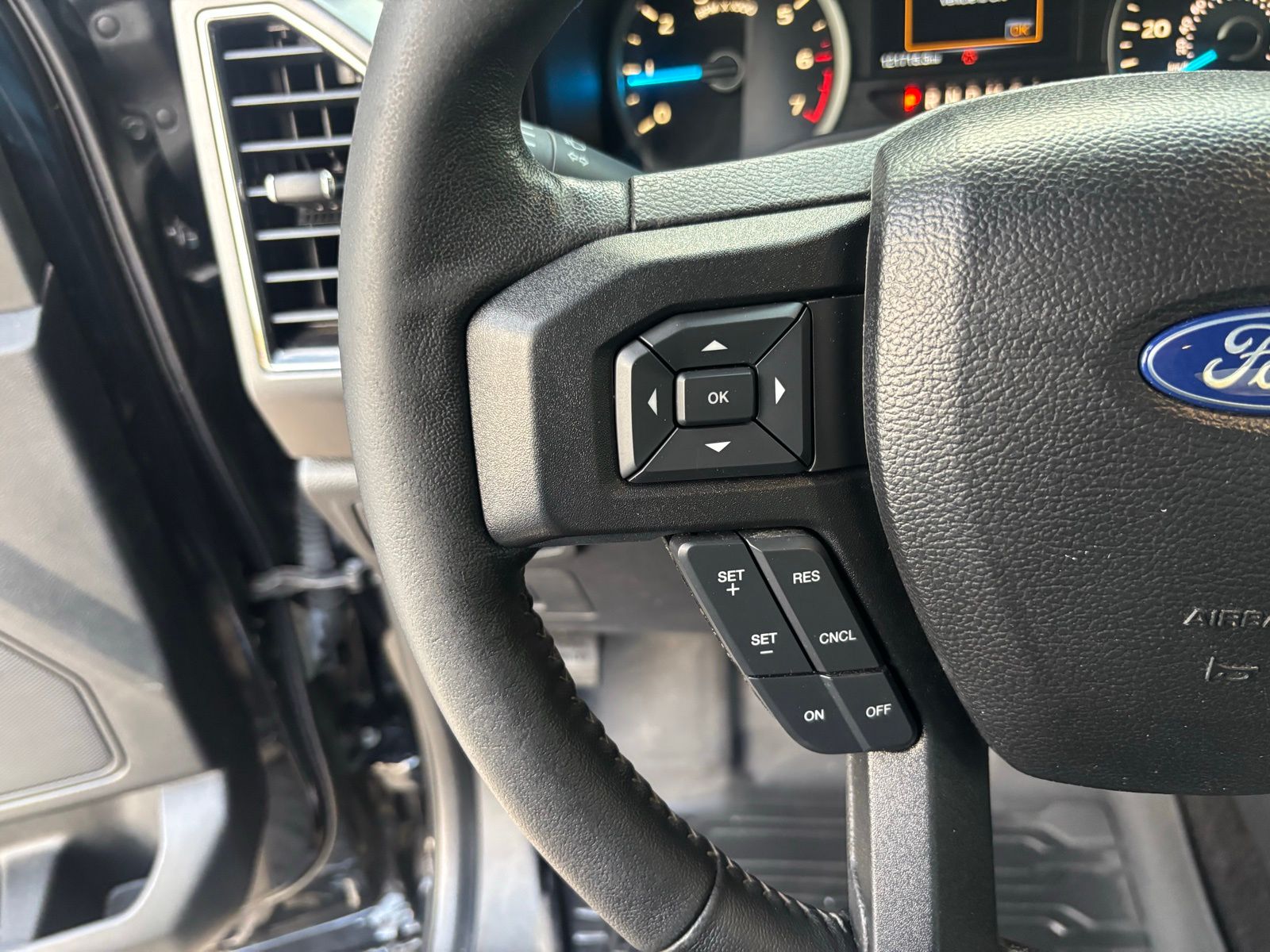 Used Car 2017 Ford F-150  Xlt For Sale Under $25,000 In Austin, Texas