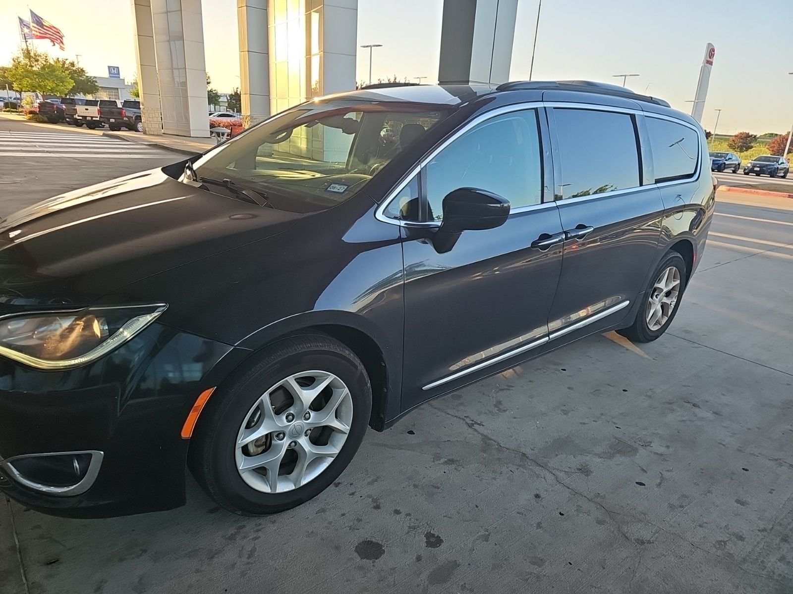 2017 Chrysler Pacifica Touring L FWD