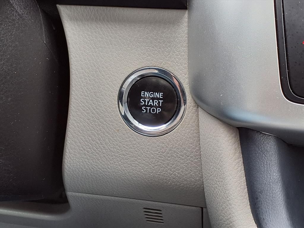 2015 Toyota Highlander XLE V6 Gray at Gullo Toyota