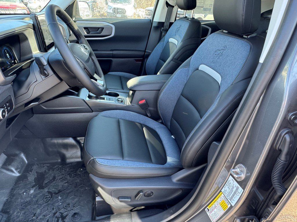 New 2025 Carbonized Gray Metallic Ford Outer Banks image 14