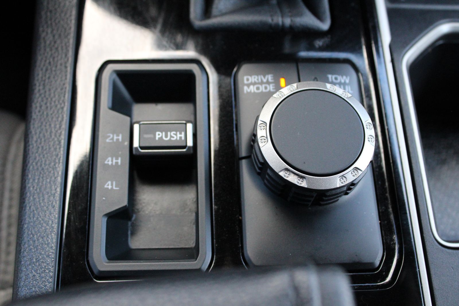 Used 2025 White Toyota SR5 image 24