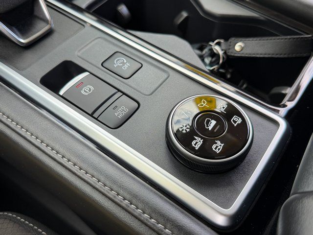 Used 2023 Black Nissan SL image 31