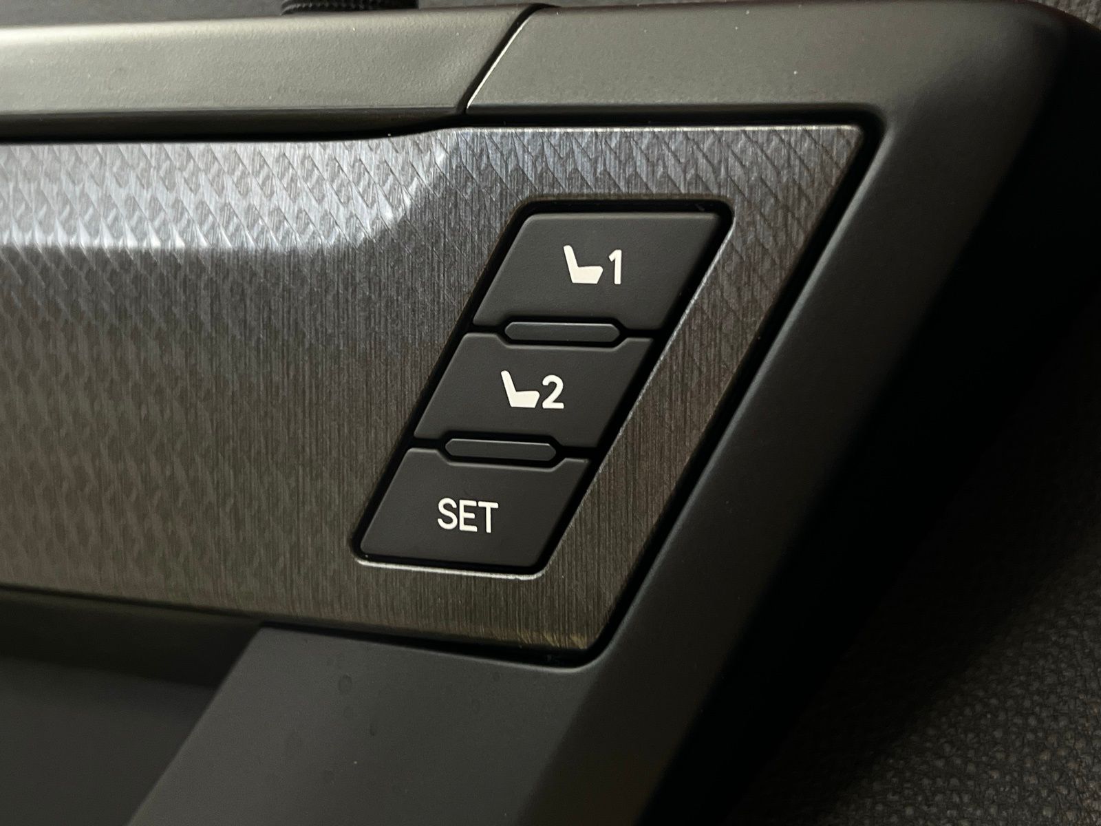 Thumbnail: 2025 Toyota Sequoia - 15