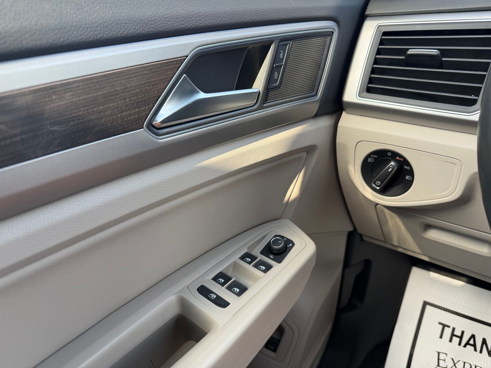 2019 Volkswagen Atlas image 26
