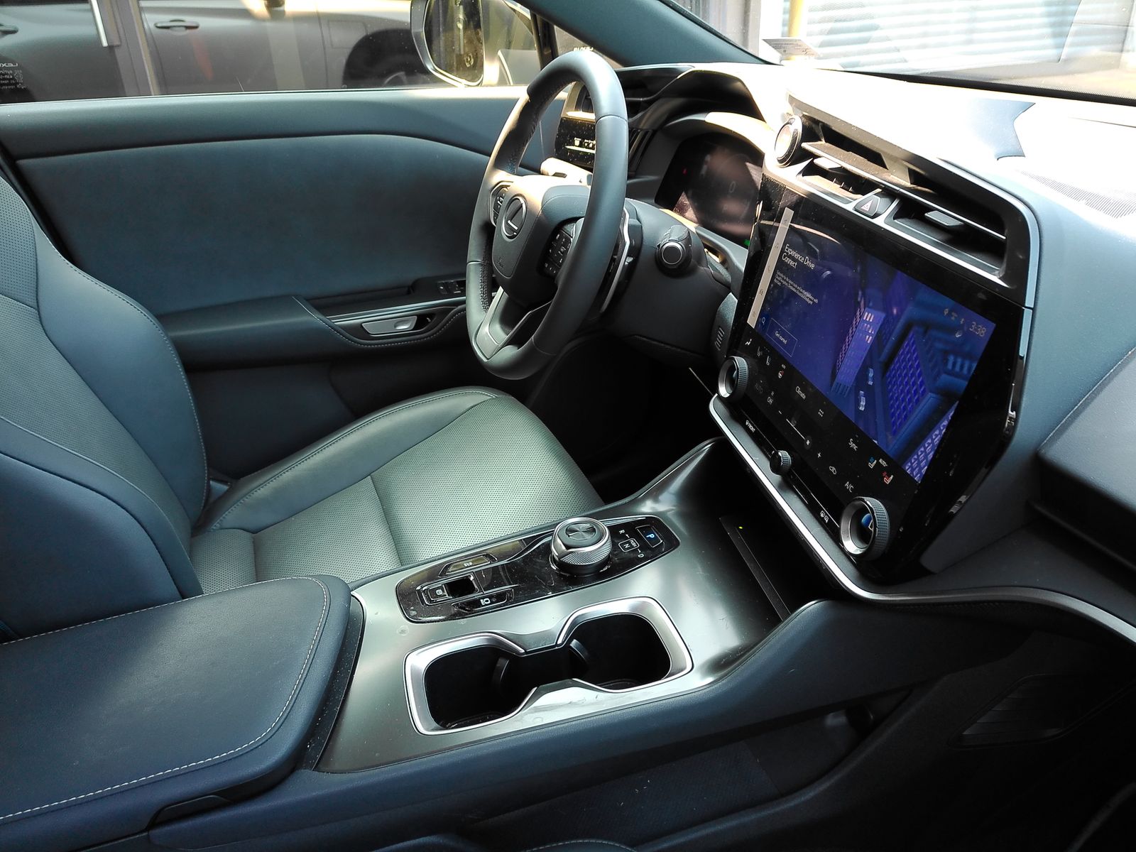 Used 2024 White Lexus 300e Premium image 28