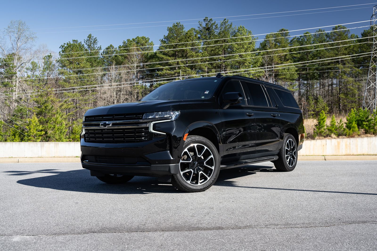 2022 Chevrolet Suburban RST RWD