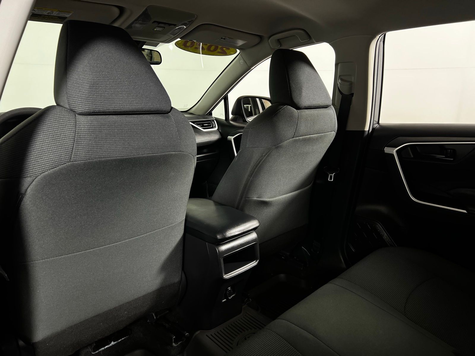 Thumbnail: 2020 Toyota RAV4 - 19