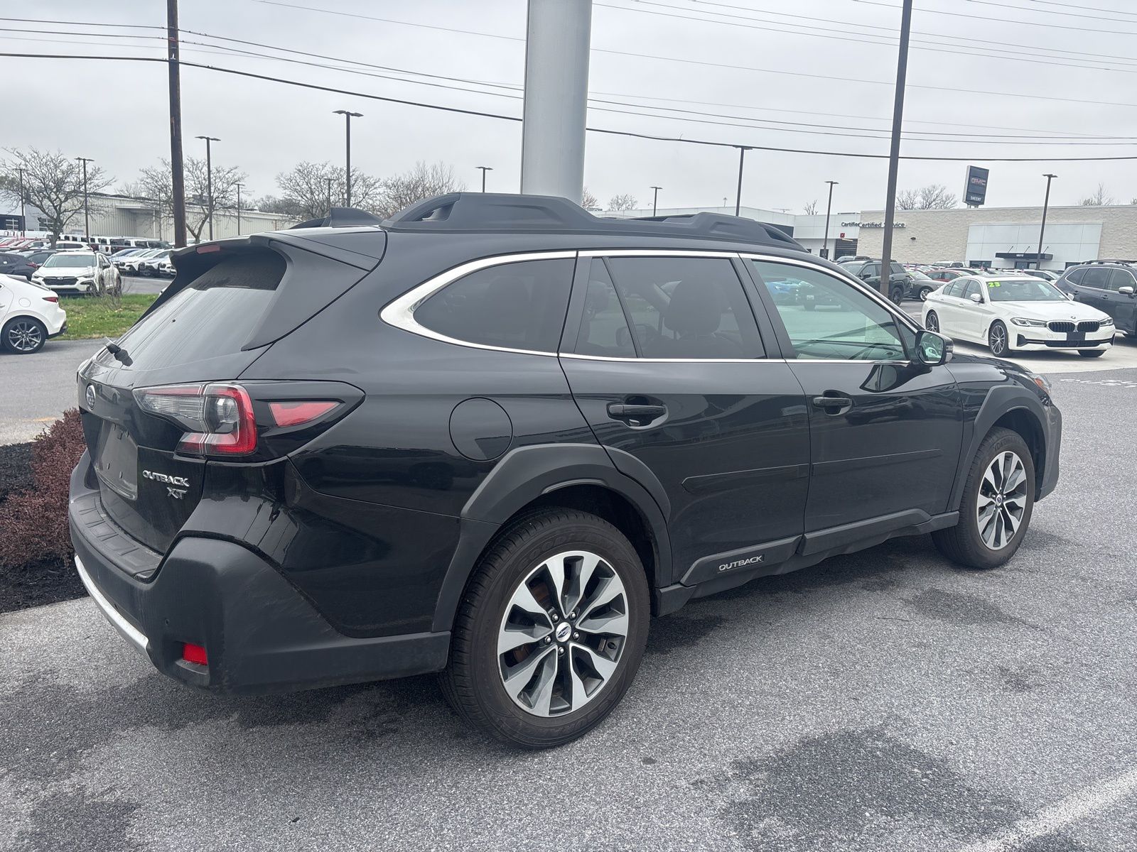 View vehicle photo 6