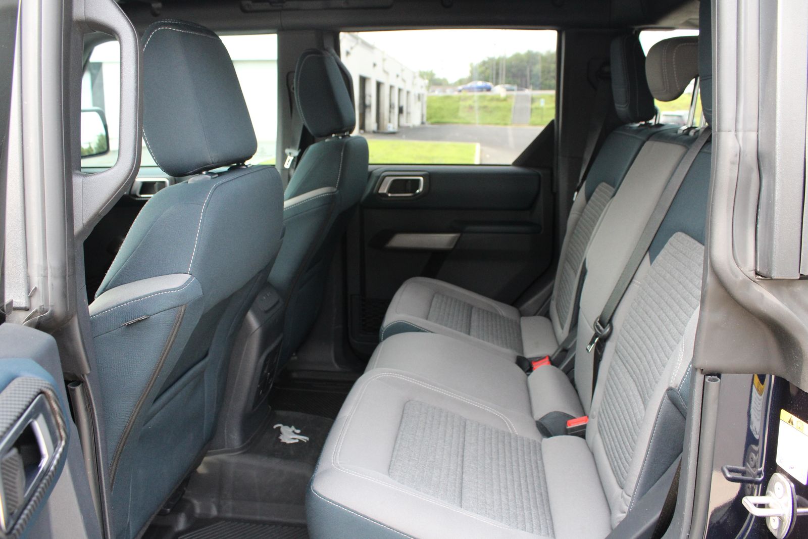 Used 2021 Blue Ford Outer Banks image 7