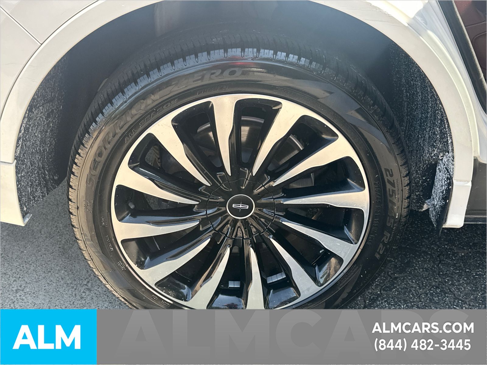 Used 2022 White Lincoln Black Label Grand Touring image 20